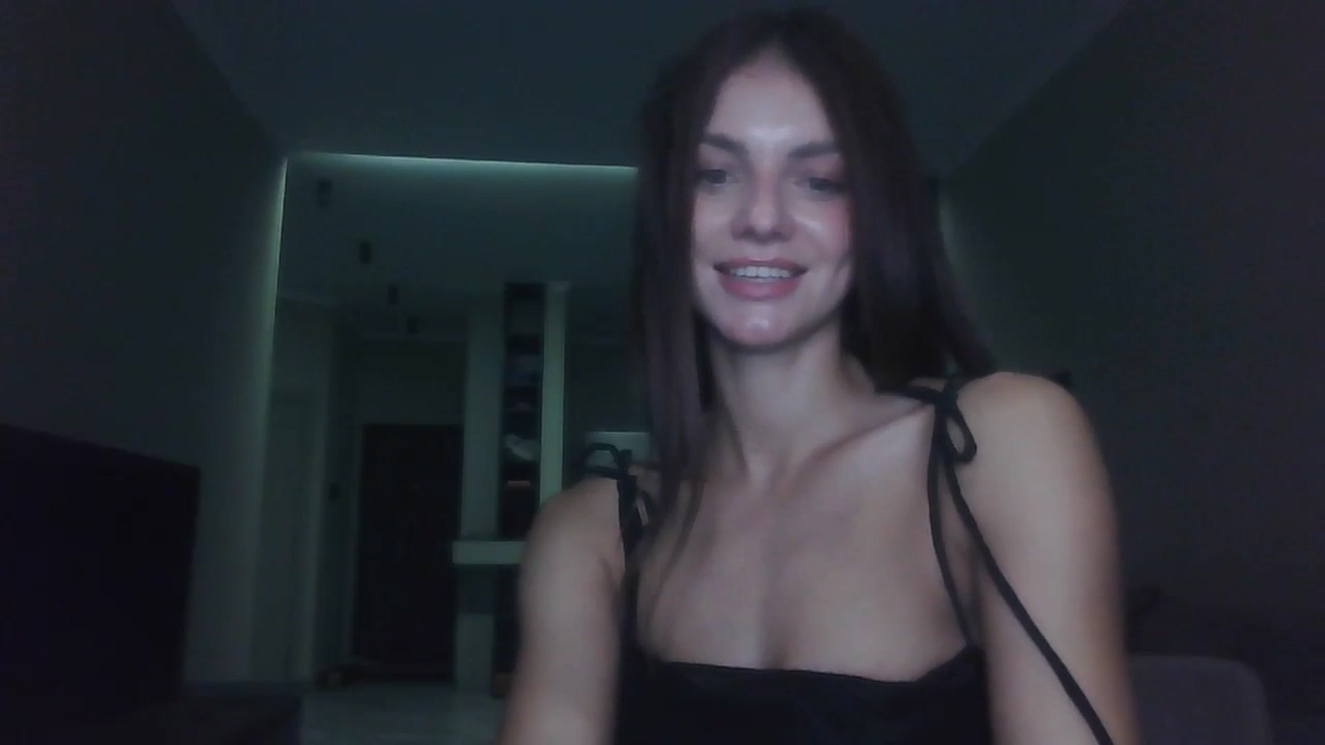 Gallery image thumbnail from Nerdi's myfreecams stream on, 07/11/2025, 01:55 image 3 of 20