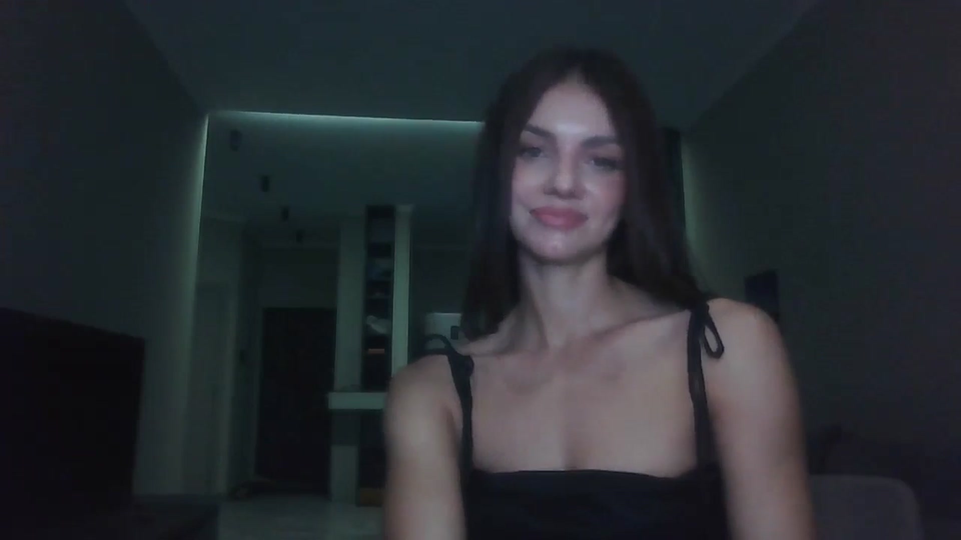 Gallery image thumbnail from Nerdi's myfreecams stream on, 07/11/2025, 01:55 image 11 of 20