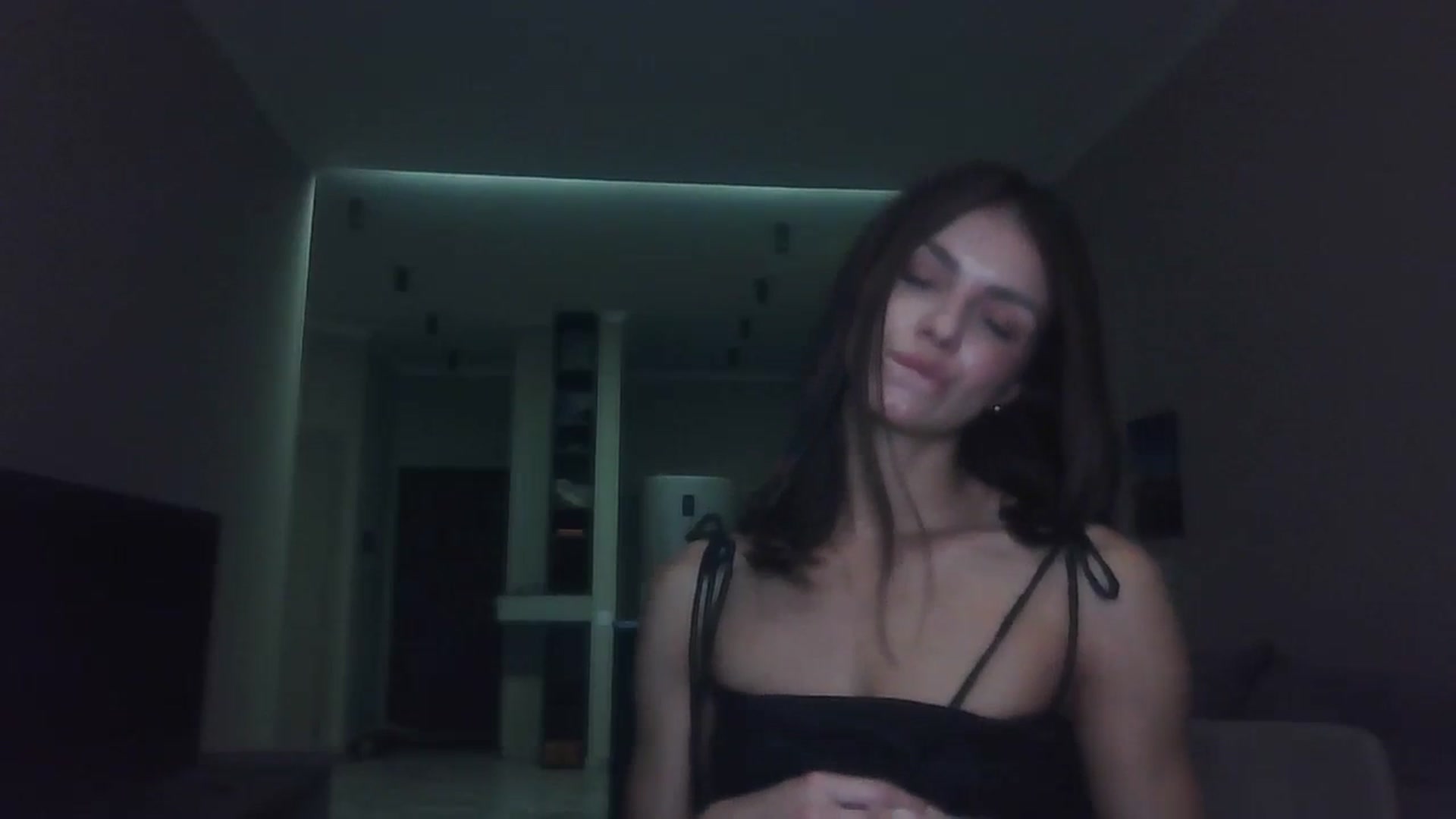 Gallery image thumbnail from Nerdi's myfreecams stream on, 07/11/2025, 01:55 image 10 of 20