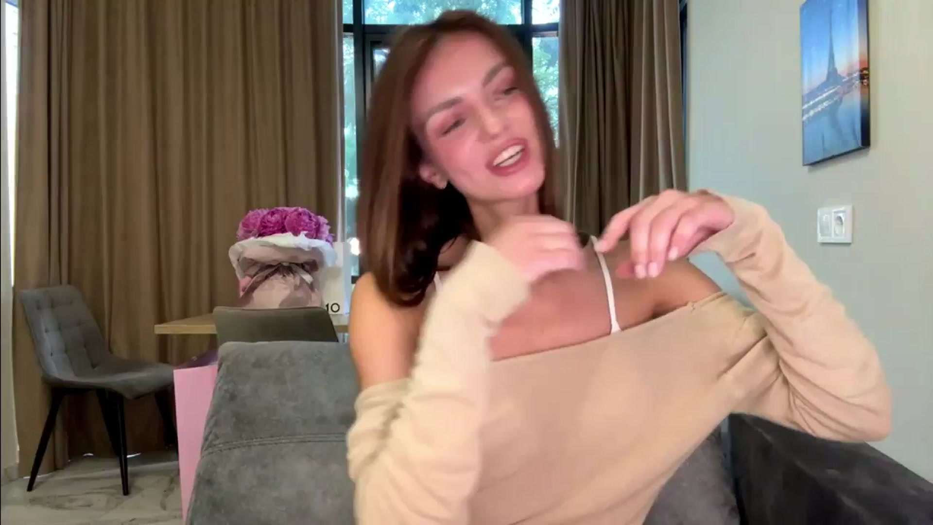 Gallery image thumbnail from Nerdi's myfreecams stream on, 07/27/2025, 16:23 image 18 of 20