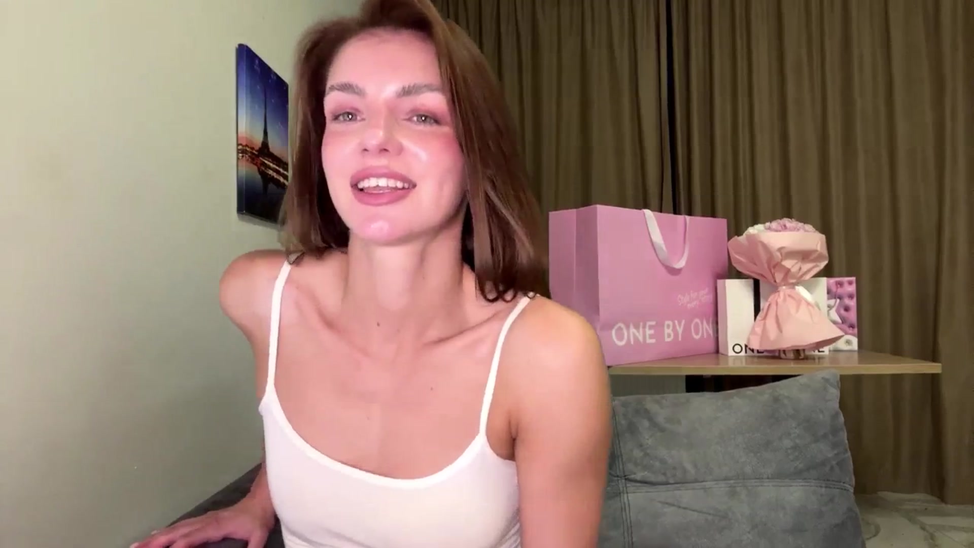 Gallery image thumbnail from Nerdi's myfreecams stream on, 08/02/2025, 18:42 image 15 of 20