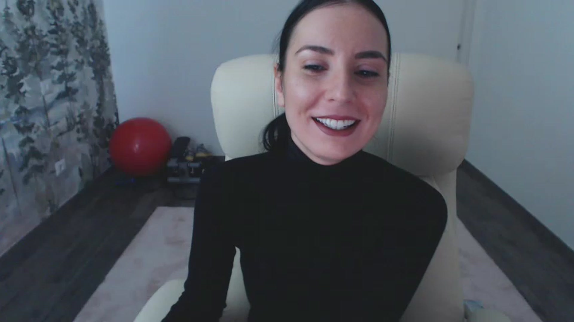 Gallery image thumbnail from NerdyDexter's myfreecams stream on, 12/01/2022, 10:36 image 4 of 20
