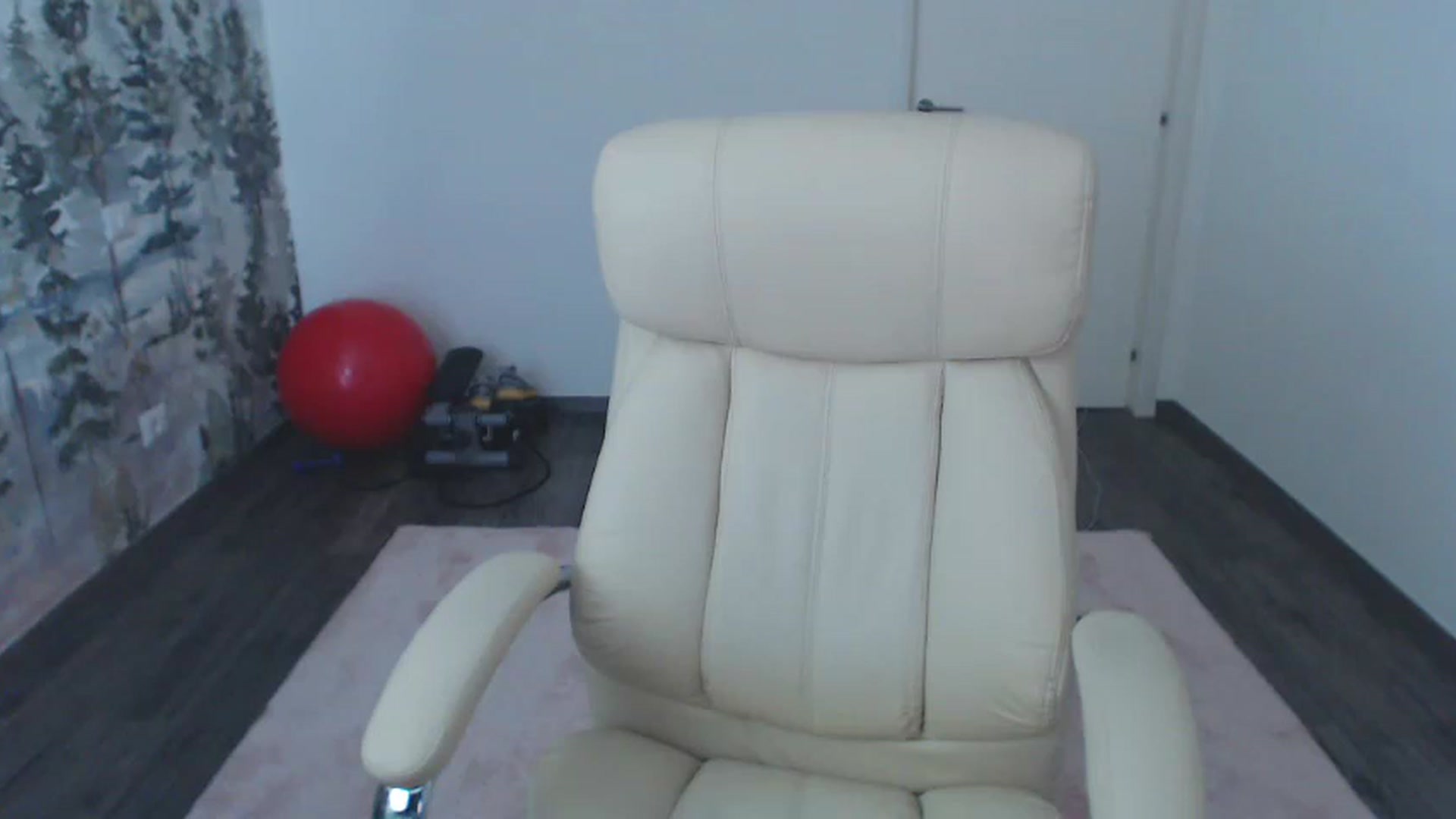 Gallery image thumbnail from NerdyDexter's myfreecams stream on, 12/01/2022, 10:36 image 15 of 20