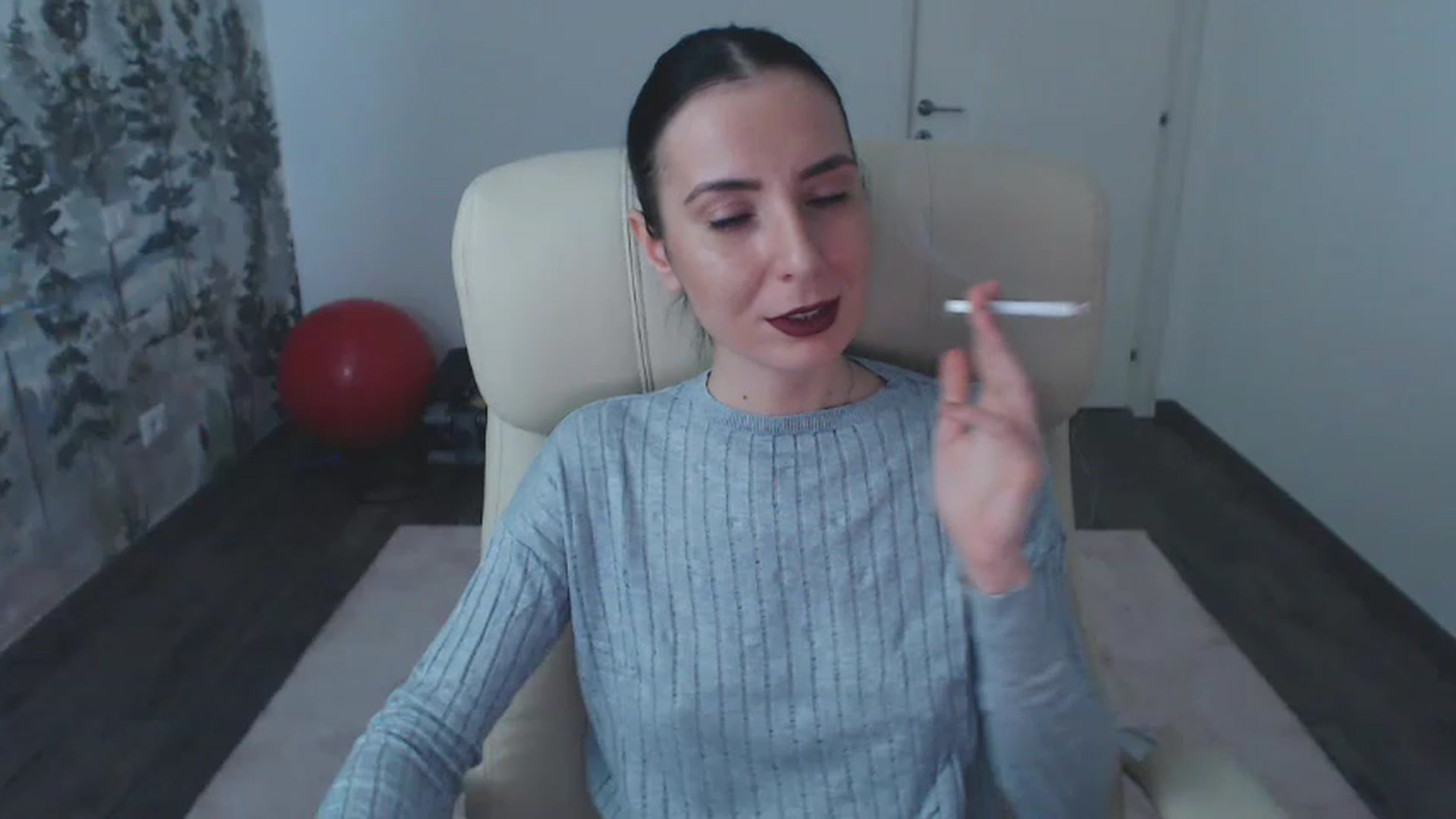 Gallery image thumbnail from NerdyDexter's myfreecams stream on, 12/03/2022, 14:13 image 4 of 20