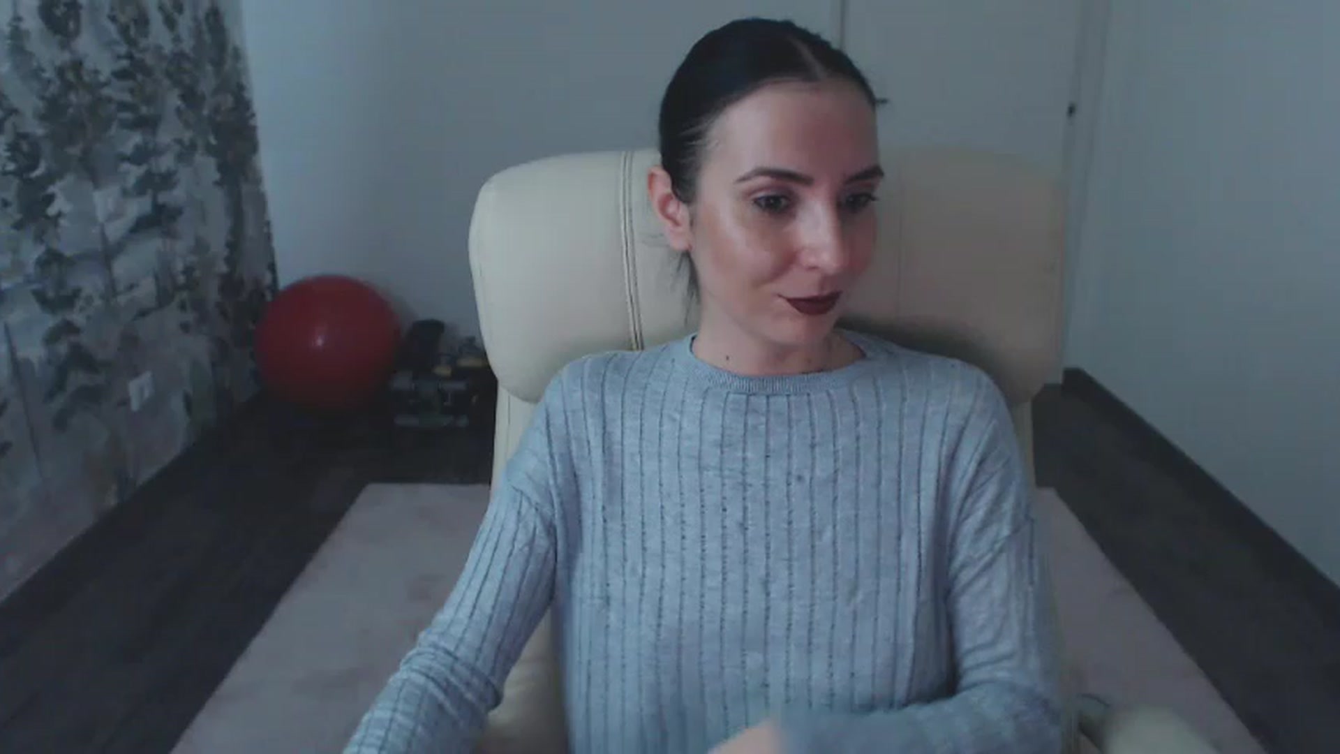 Gallery image thumbnail from NerdyDexter's myfreecams stream on, 12/03/2022, 15:03 image 5 of 20
