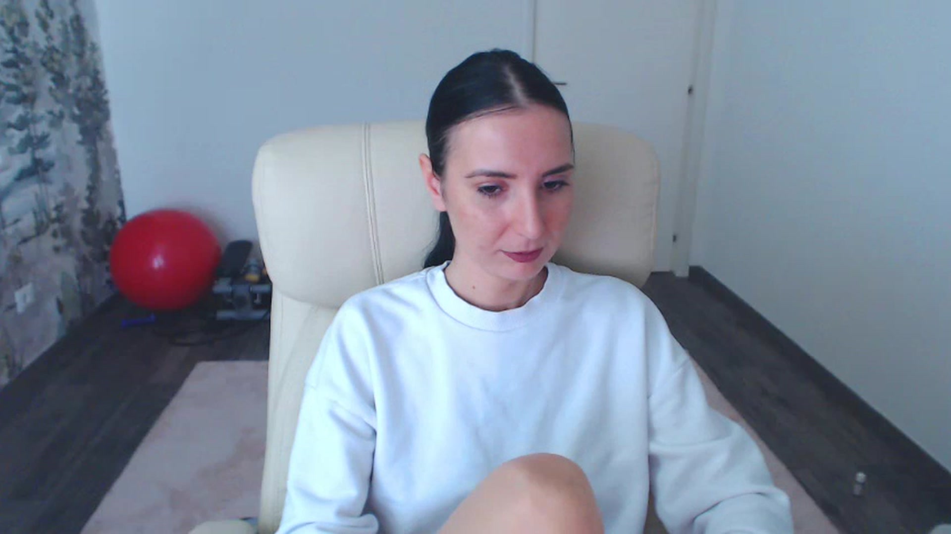 Gallery image thumbnail from NerdyDexter's myfreecams stream on, 12/08/2022, 11:19 image 20 of 20