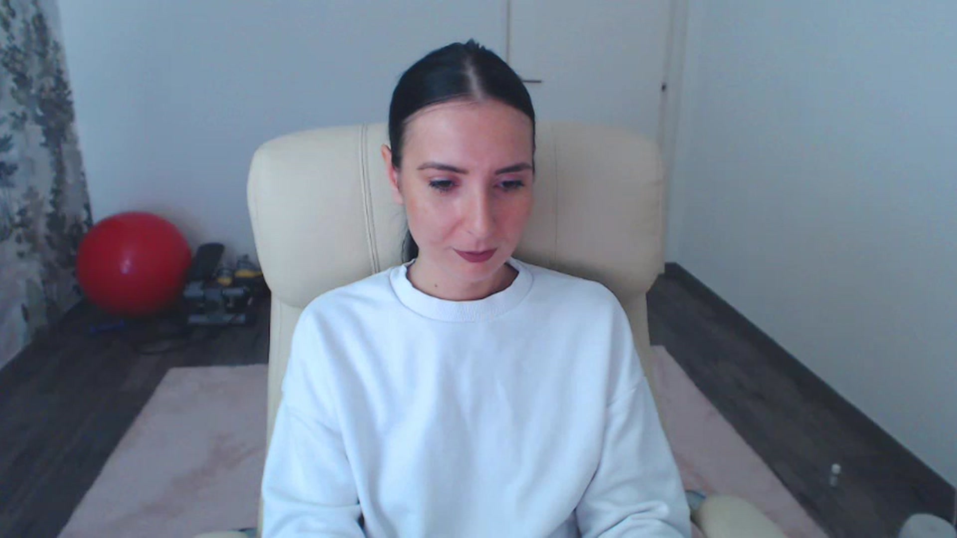 Gallery image thumbnail from NerdyDexter's myfreecams stream on, 12/08/2022, 11:19 image 6 of 20