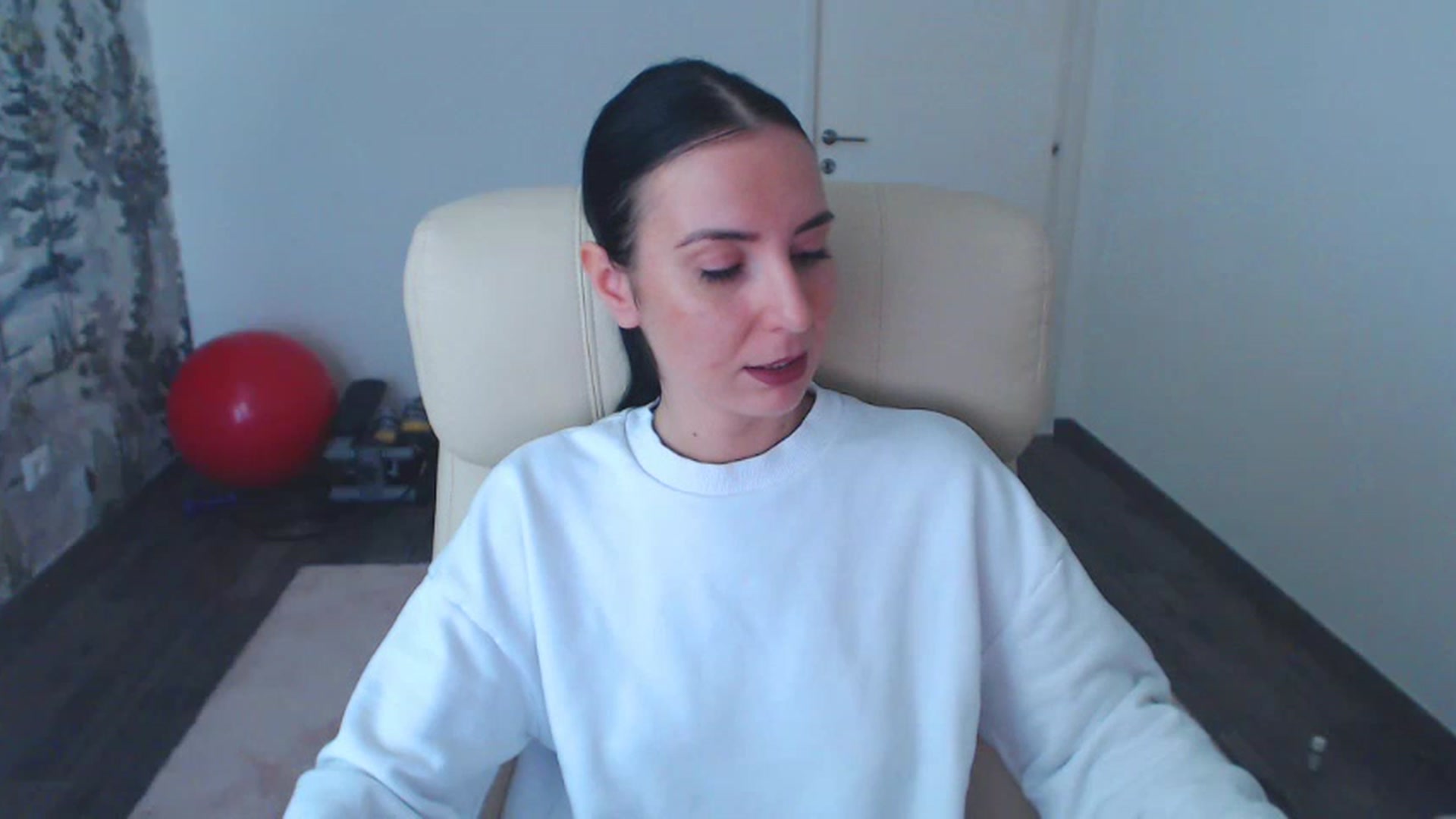 Gallery image thumbnail from NerdyDexter's myfreecams stream on, 12/08/2022, 11:19 image 18 of 20