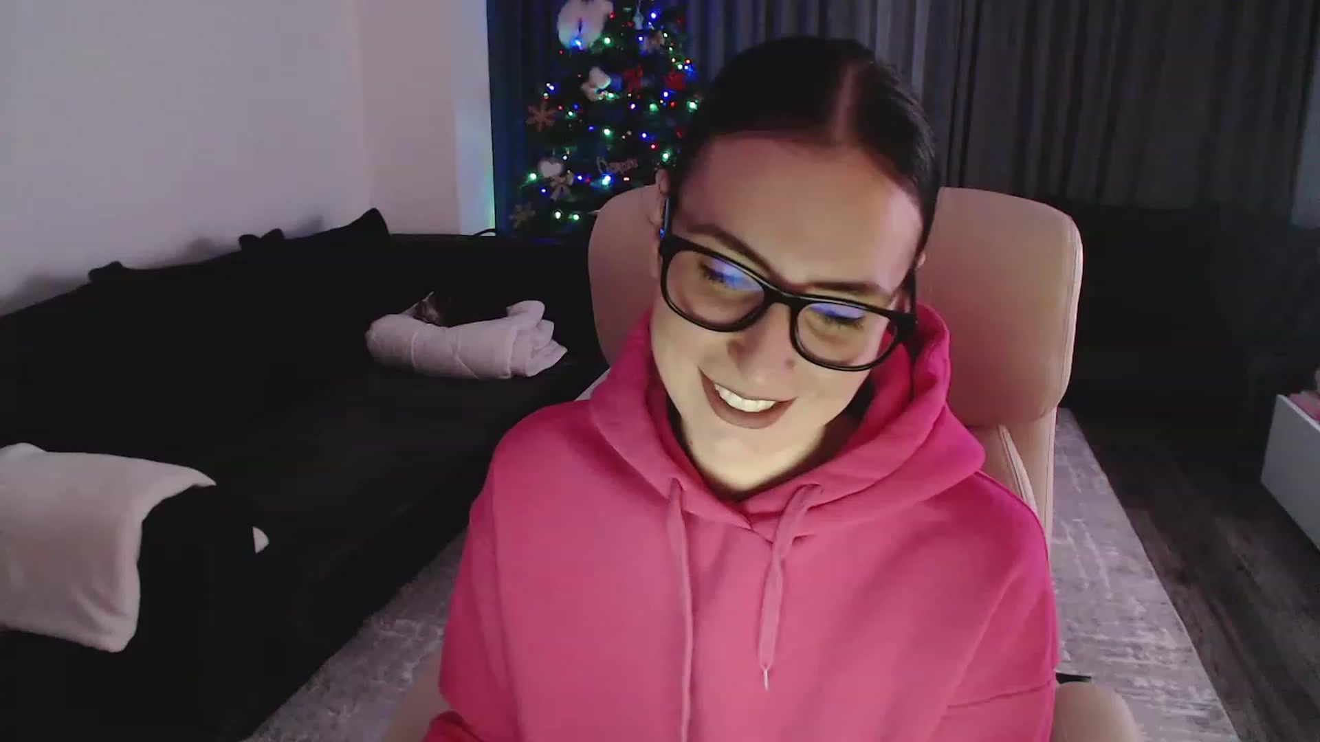 Gallery image thumbnail from NerdyDexter's myfreecams stream on, 12/16/2022, 19:17 image 20 of 20