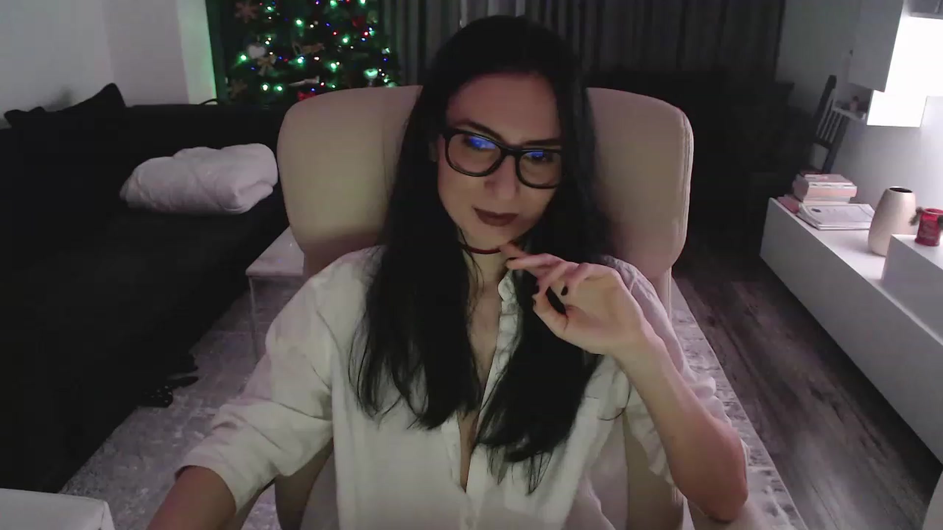 Gallery image thumbnail from NerdyDexter's myfreecams stream on, 12/18/2022, 18:03 image 12 of 20