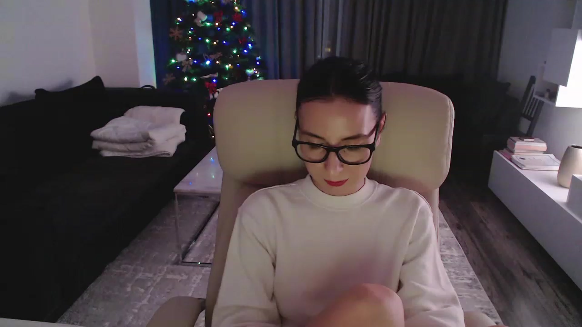 Gallery image thumbnail from NerdyDexter's myfreecams stream on, 12/20/2022, 20:15 image 3 of 20