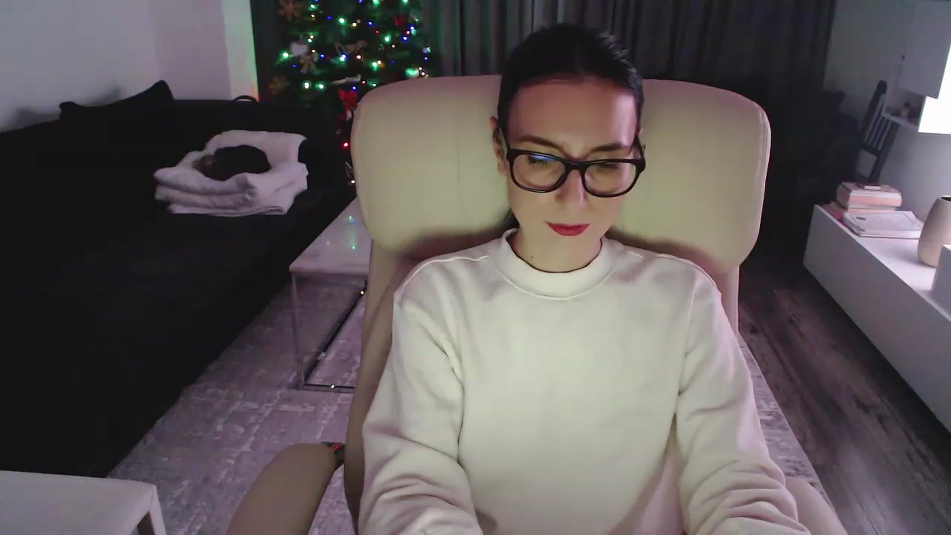 Gallery image thumbnail from NerdyDexter's myfreecams stream on, 12/20/2022, 20:15 image 20 of 20