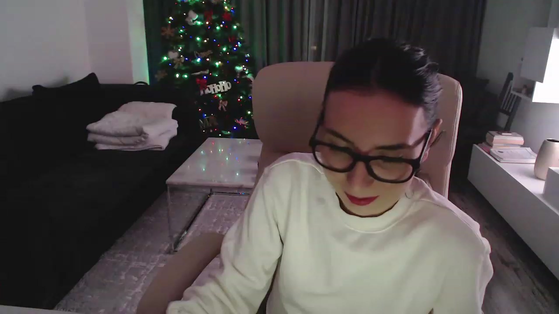Gallery image thumbnail from NerdyDexter's myfreecams stream on, 12/20/2022, 20:15 image 13 of 20