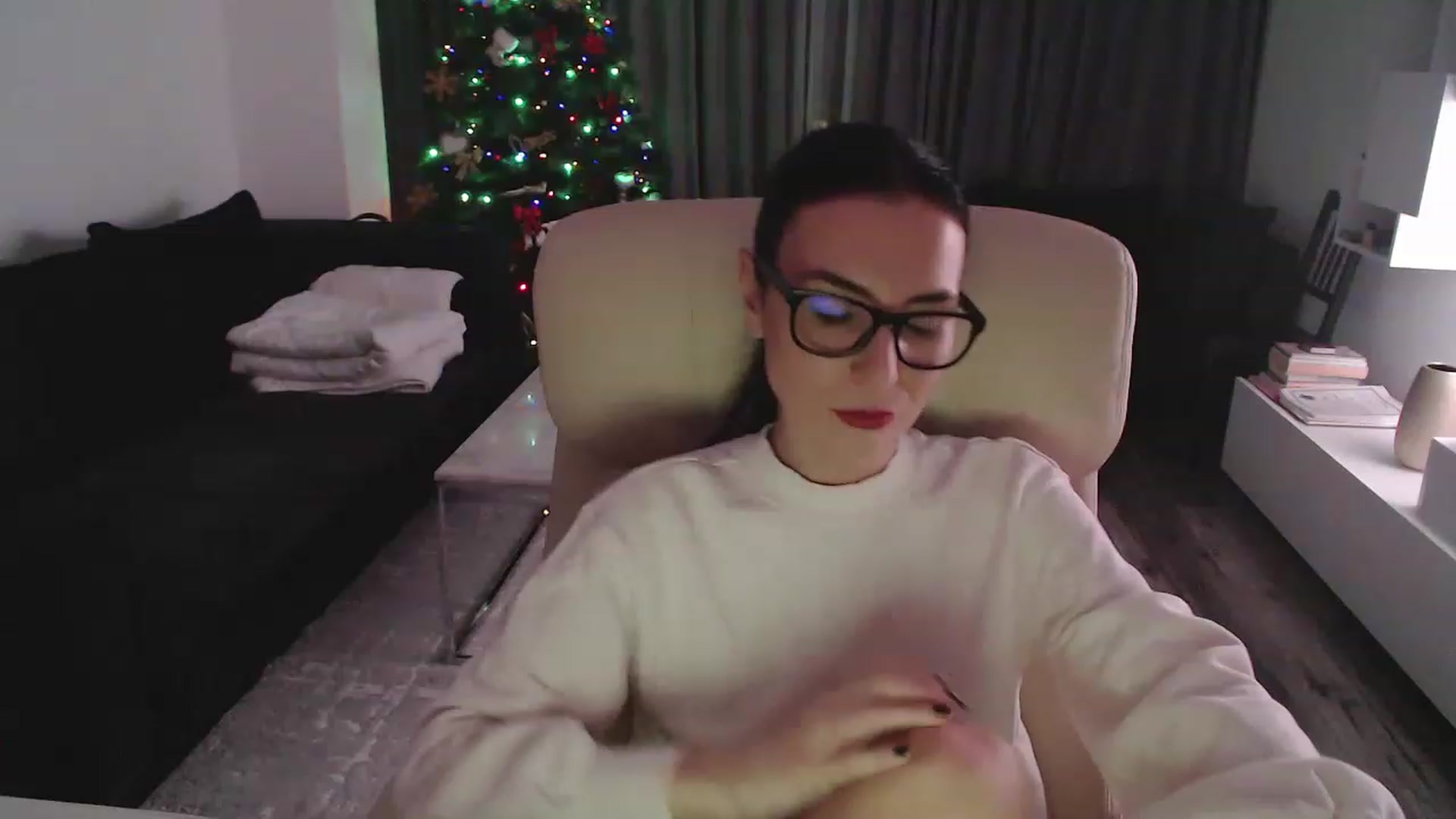 Gallery image thumbnail from NerdyDexter's myfreecams stream on, 12/20/2022, 20:15 image 2 of 20
