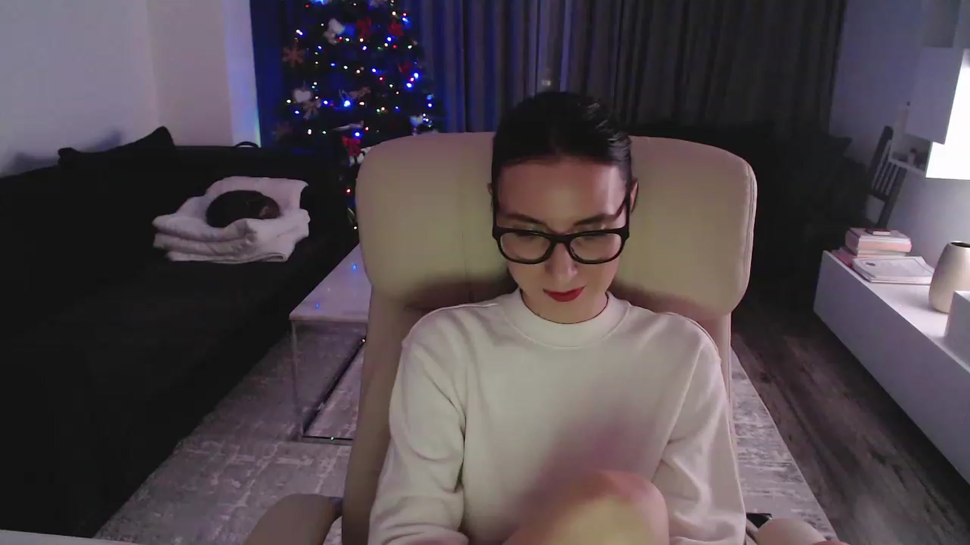 Gallery image thumbnail from NerdyDexter's myfreecams stream on, 12/20/2022, 20:15 image 4 of 20