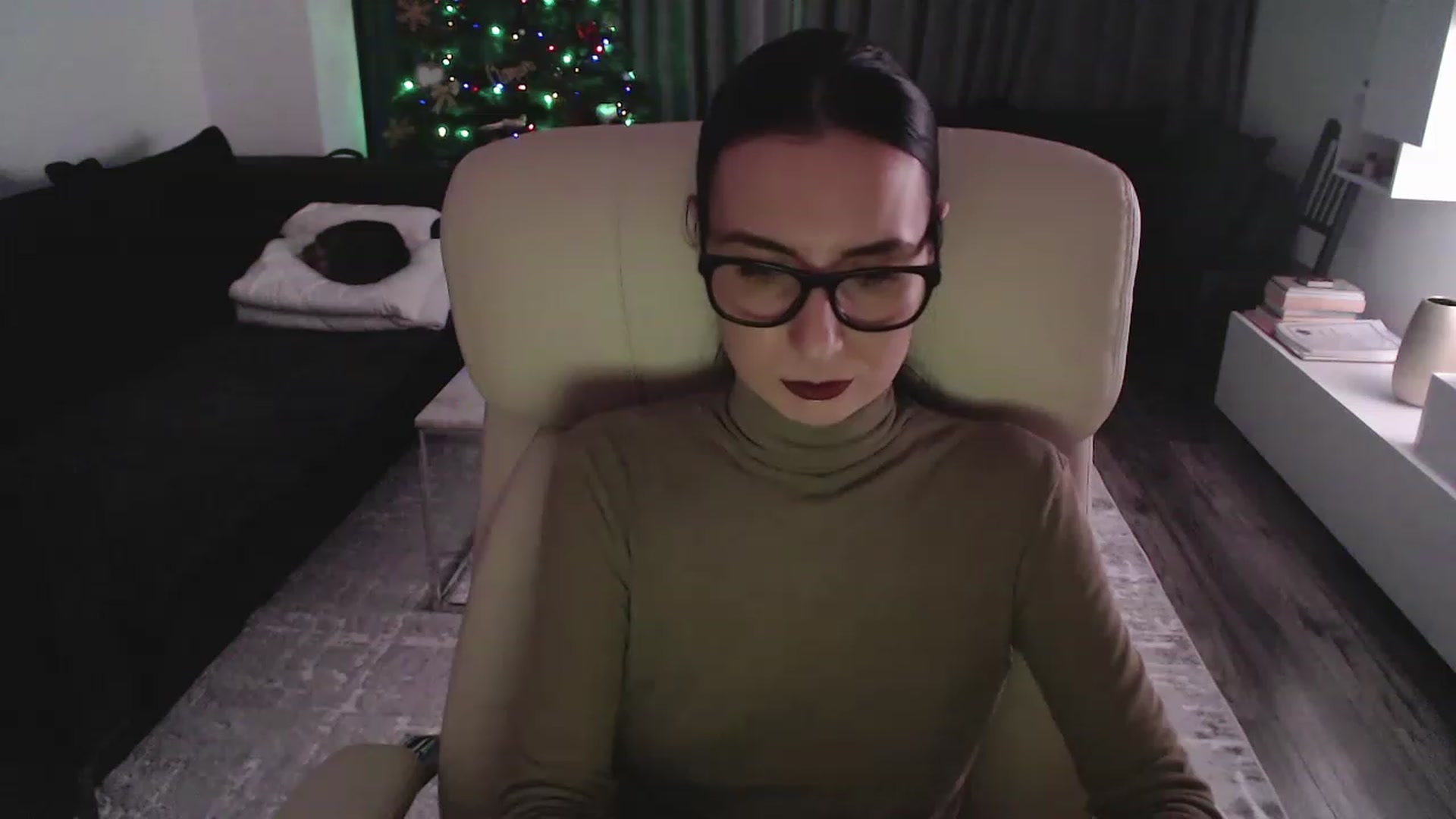 Gallery image thumbnail from NerdyDexter's myfreecams stream on, 12/21/2022, 19:37 image 4 of 20