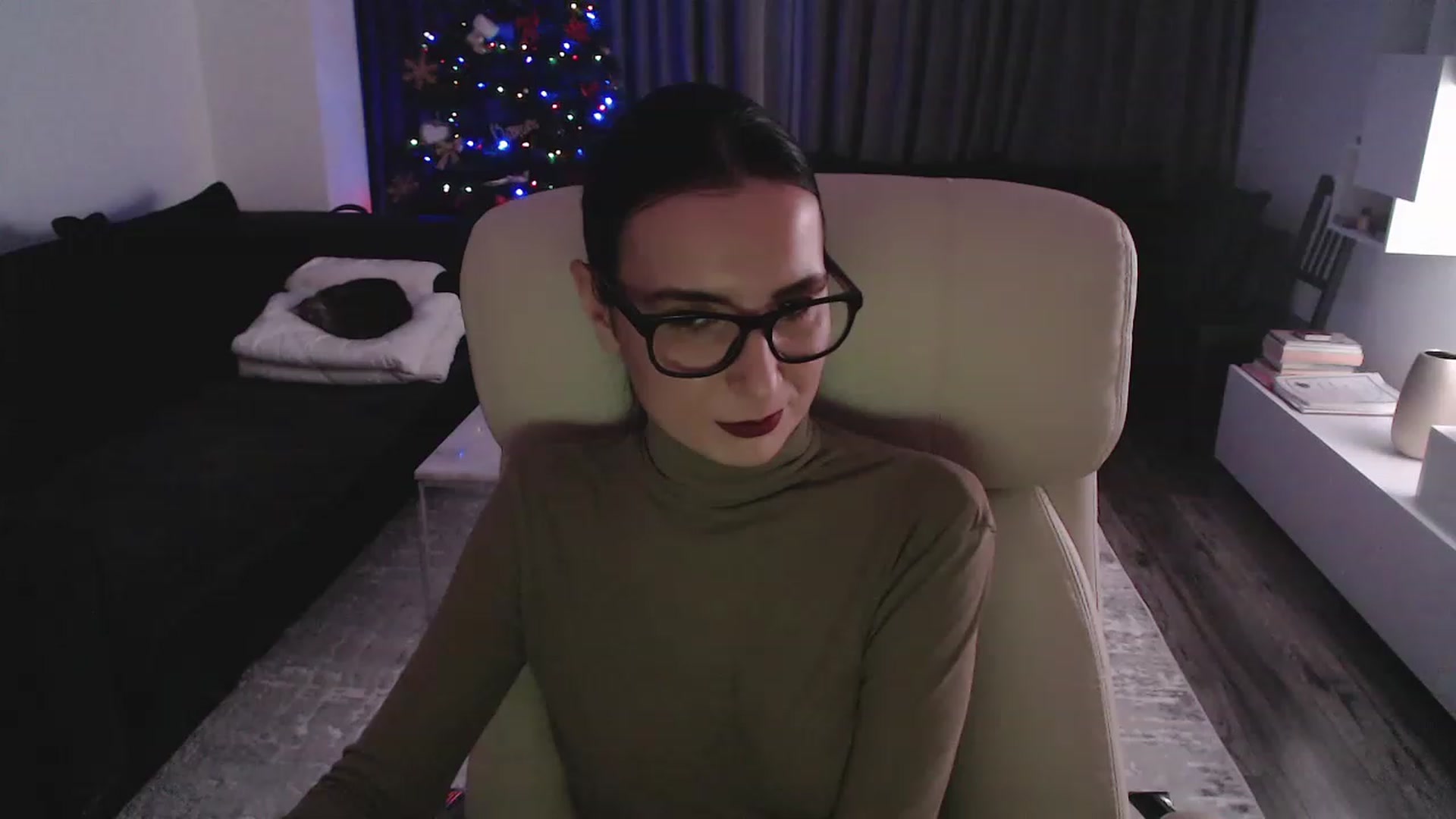 Gallery image thumbnail from NerdyDexter's myfreecams stream on, 12/21/2022, 19:37 image 8 of 20