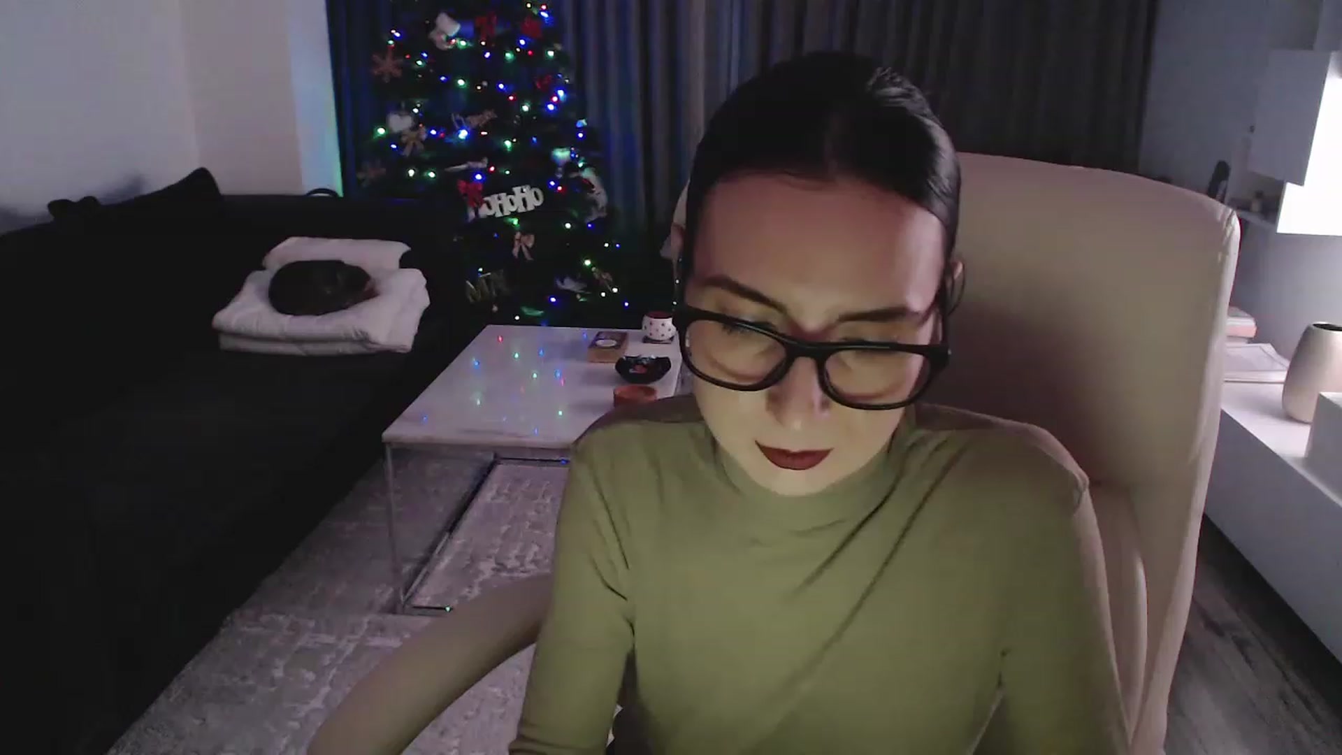 Gallery image thumbnail from NerdyDexter's myfreecams stream on, 12/21/2022, 19:37 image 15 of 20