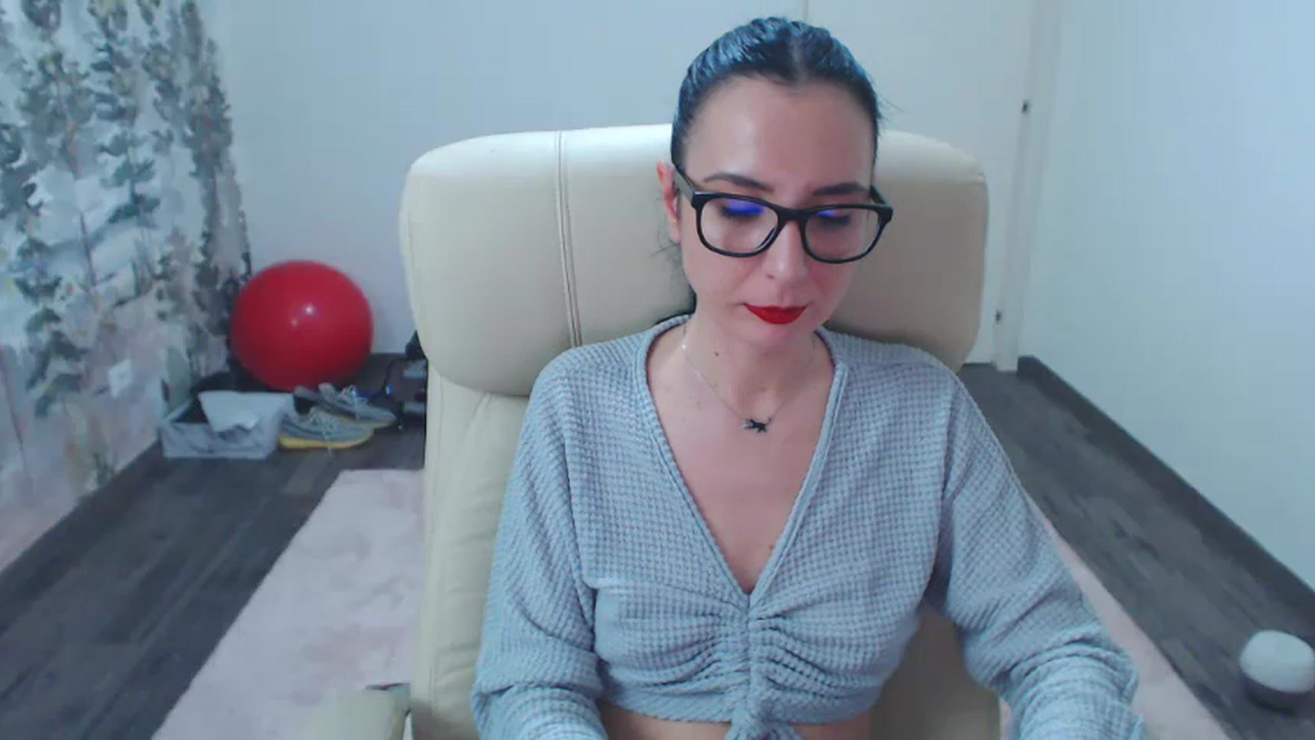 Gallery image thumbnail from NerdyDexter's myfreecams stream on, 12/28/2022, 19:22 image 1 of 20
