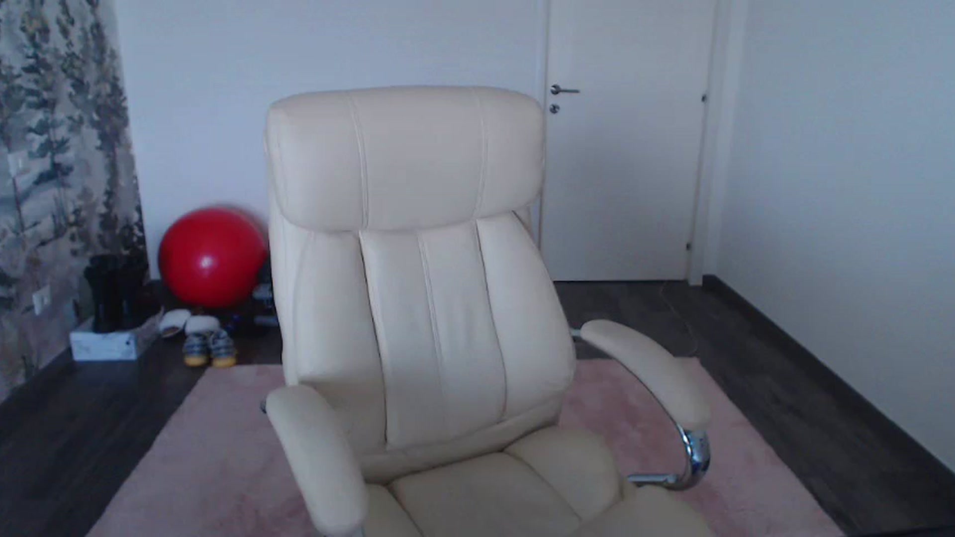 Gallery image thumbnail from NerdyDexter's myfreecams stream on, 02/25/2023, 11:31 image 14 of 20