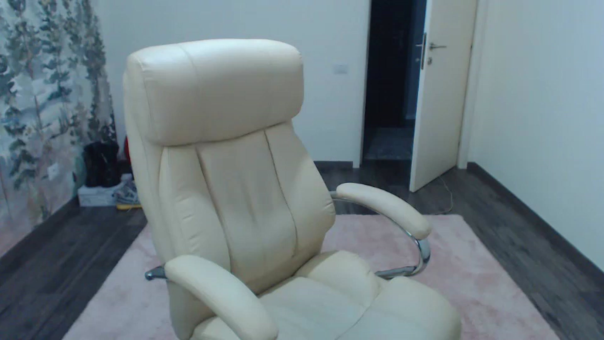 Gallery image thumbnail from NerdyDexter's myfreecams stream on, 03/26/2023, 18:47 image 4 of 20