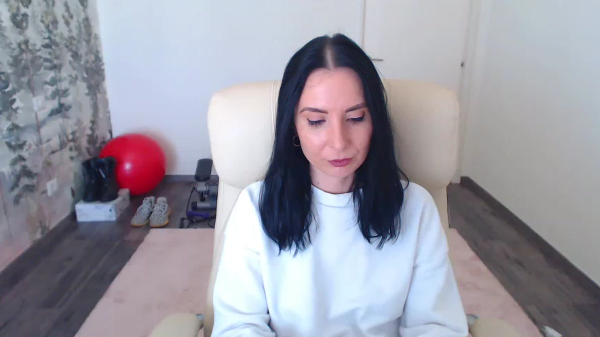 Gallery image thumbnail from NerdyDexter's myfreecams stream on, 04/08/2023, 10:52 image 2 of 20