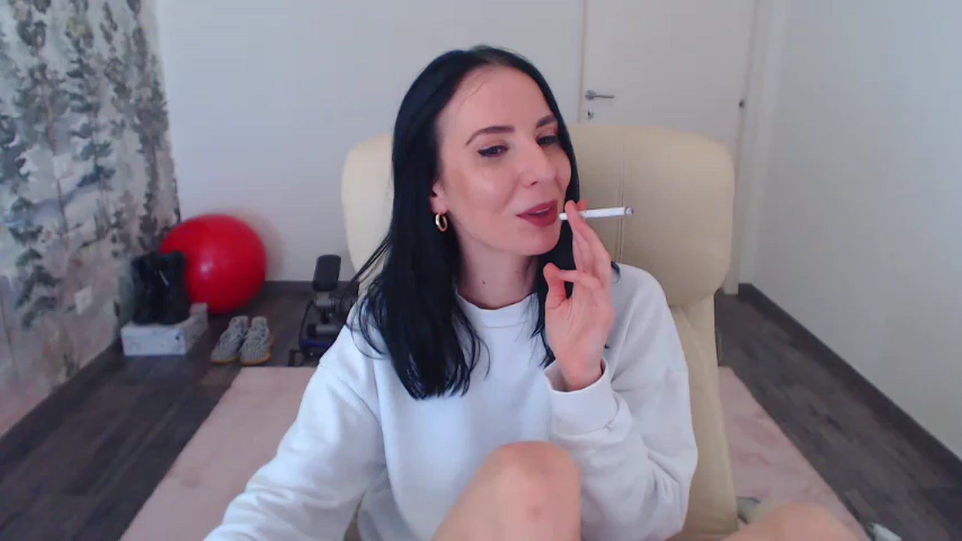 Gallery image thumbnail from NerdyDexter's myfreecams stream on, 04/08/2023, 10:52 image 19 of 20