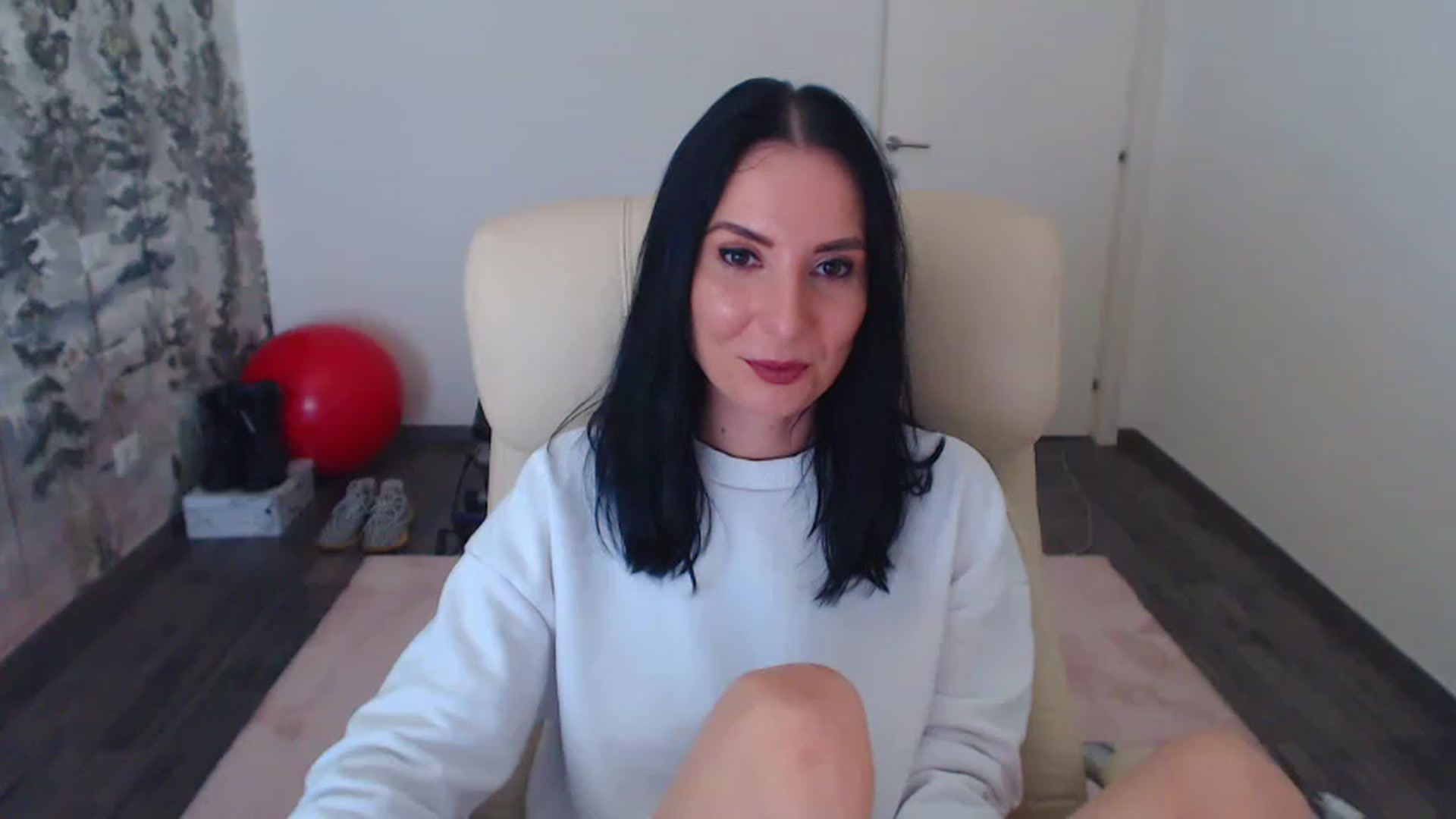 Gallery image thumbnail from NerdyDexter's myfreecams stream on, 04/08/2023, 10:52 image 18 of 20