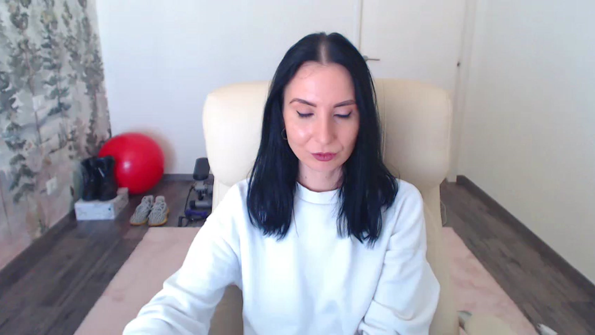 Gallery image thumbnail from NerdyDexter's myfreecams stream on, 04/08/2023, 10:52 image 3 of 20