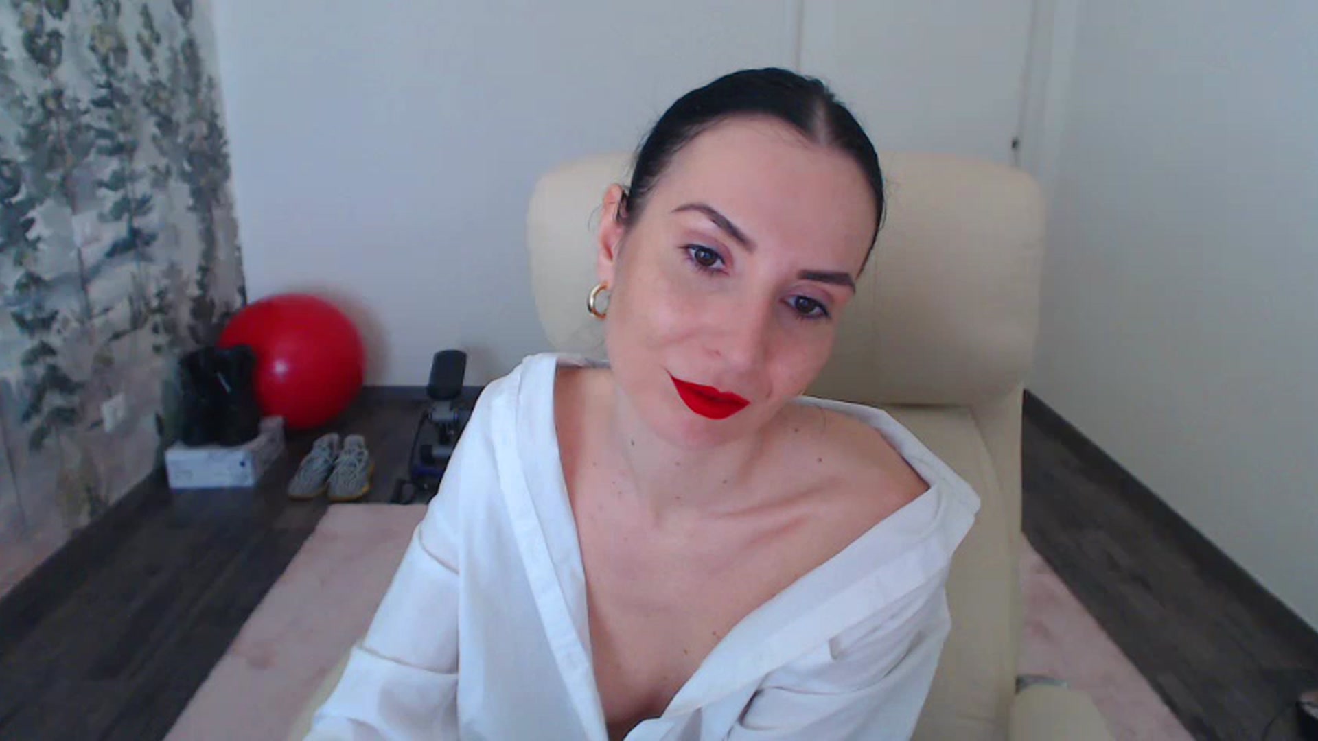 Gallery image thumbnail from NerdyDexter's myfreecams stream on, 04/12/2023, 10:52 image 3 of 20