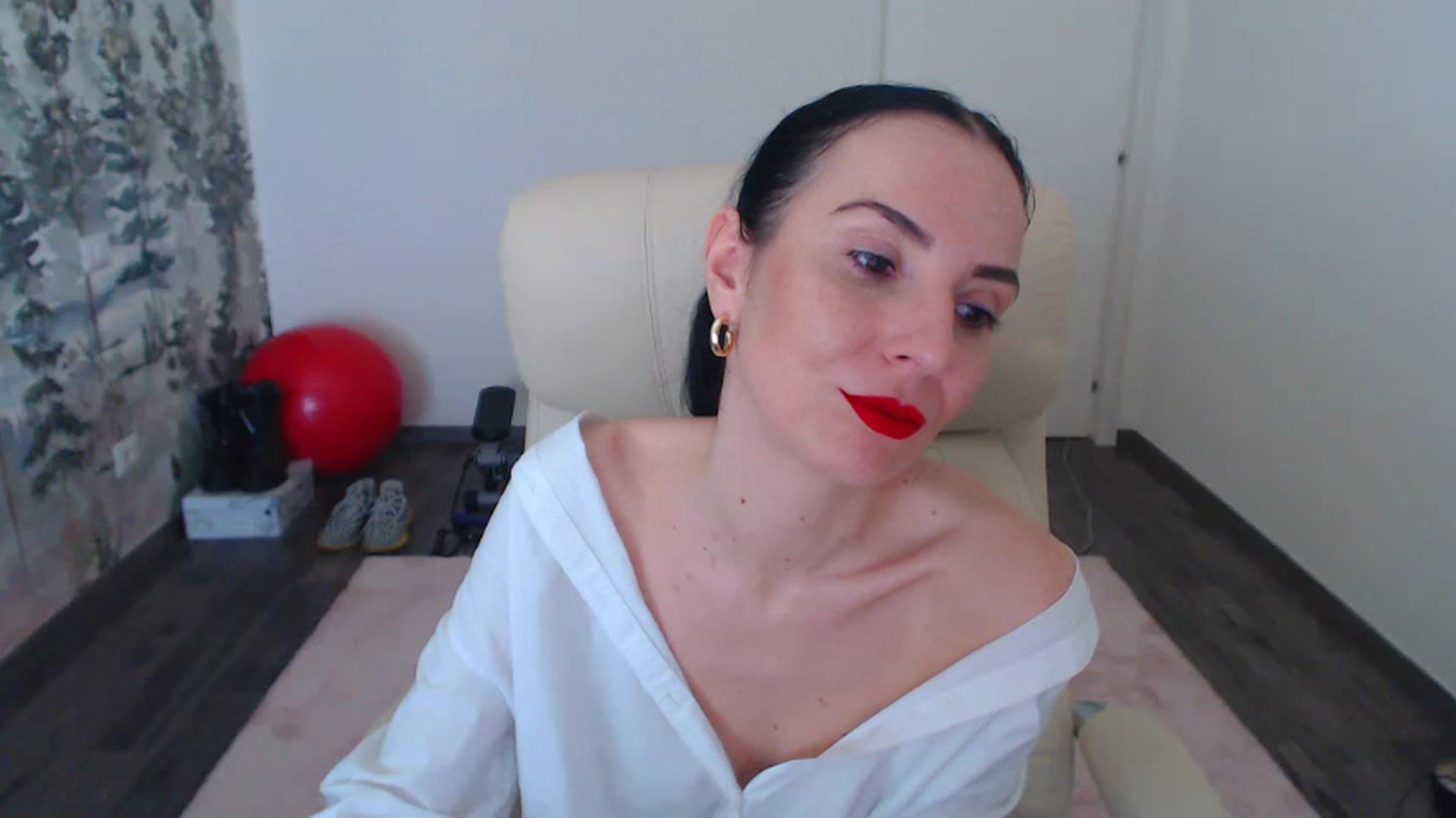 Gallery image thumbnail from NerdyDexter's myfreecams stream on, 04/12/2023, 10:52 image 4 of 20