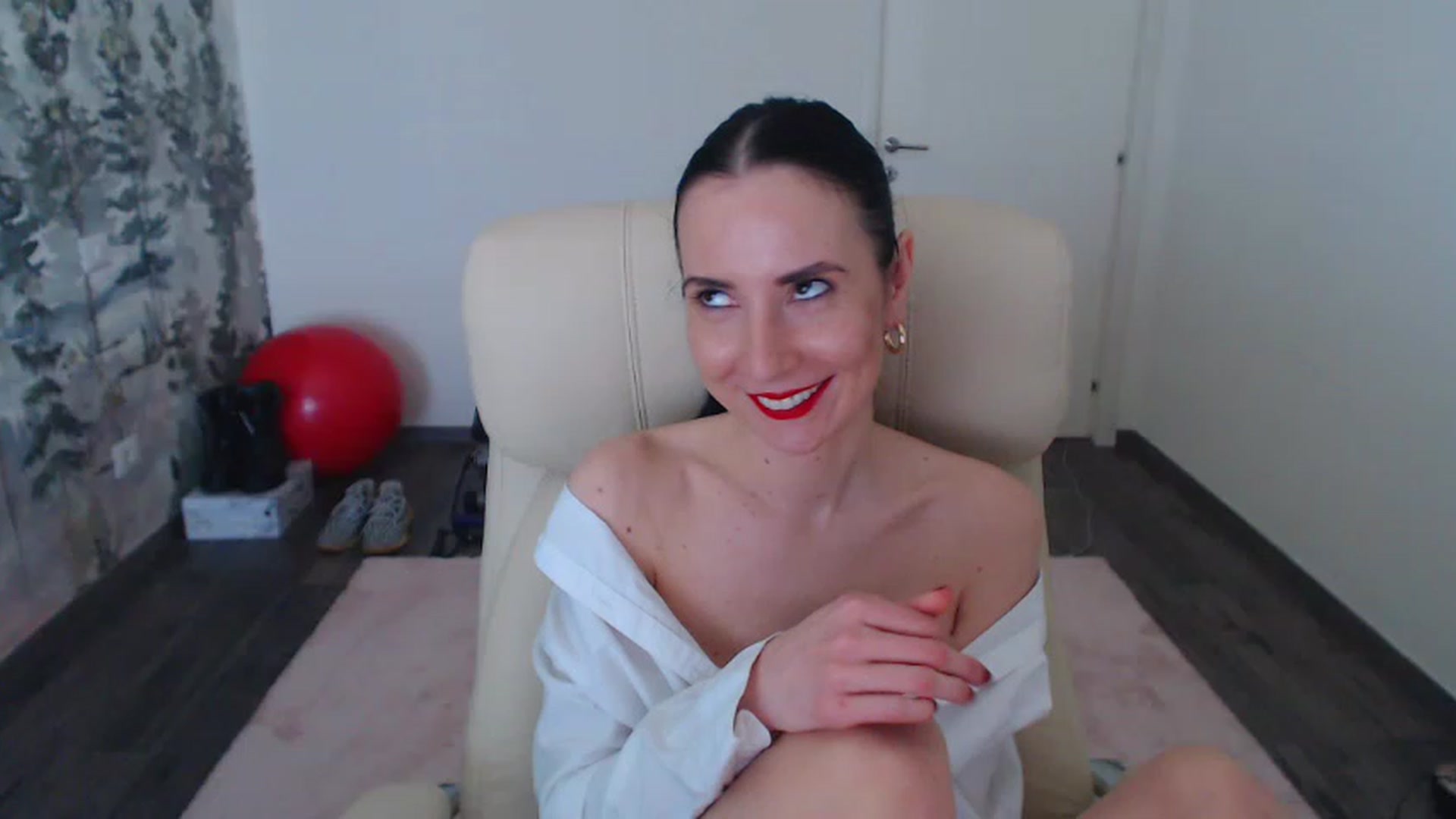 Gallery image thumbnail from NerdyDexter's myfreecams stream on, 04/12/2023, 10:52 image 16 of 20