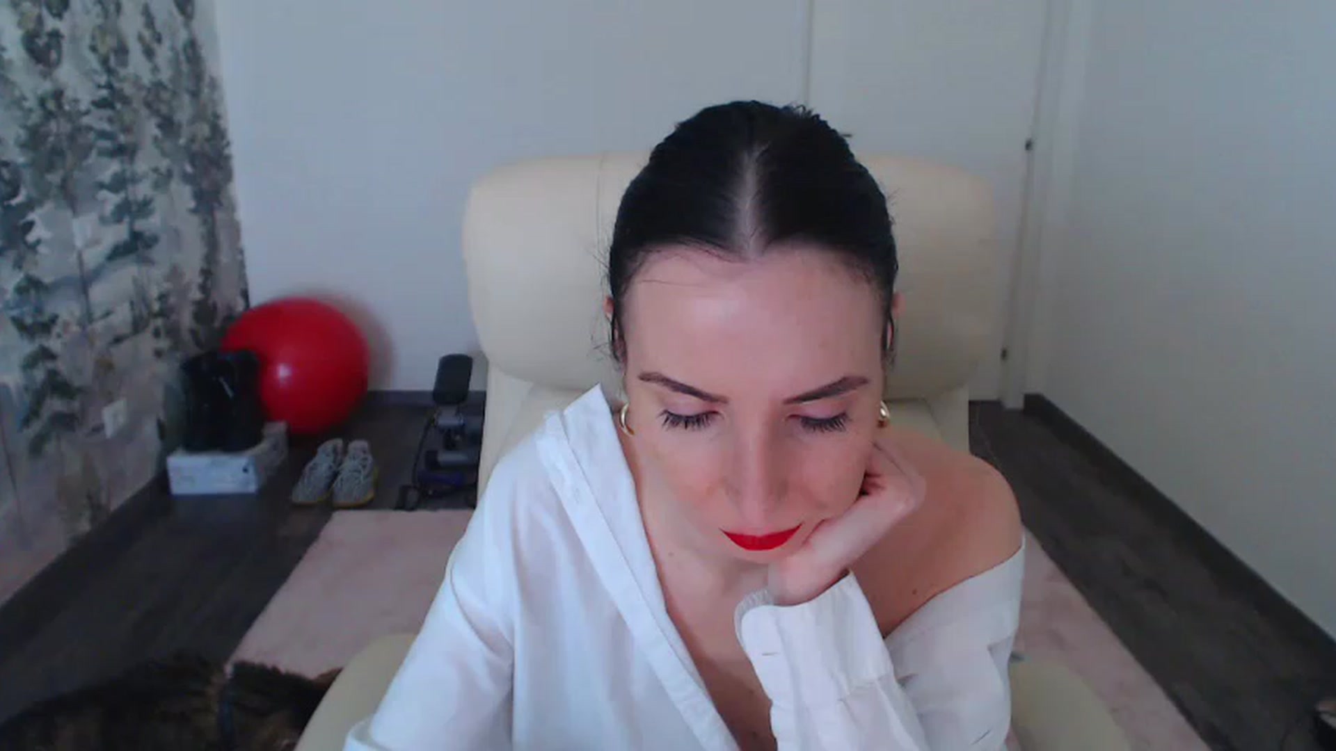 Gallery image thumbnail from NerdyDexter's myfreecams stream on, 04/12/2023, 11:11 image 7 of 20