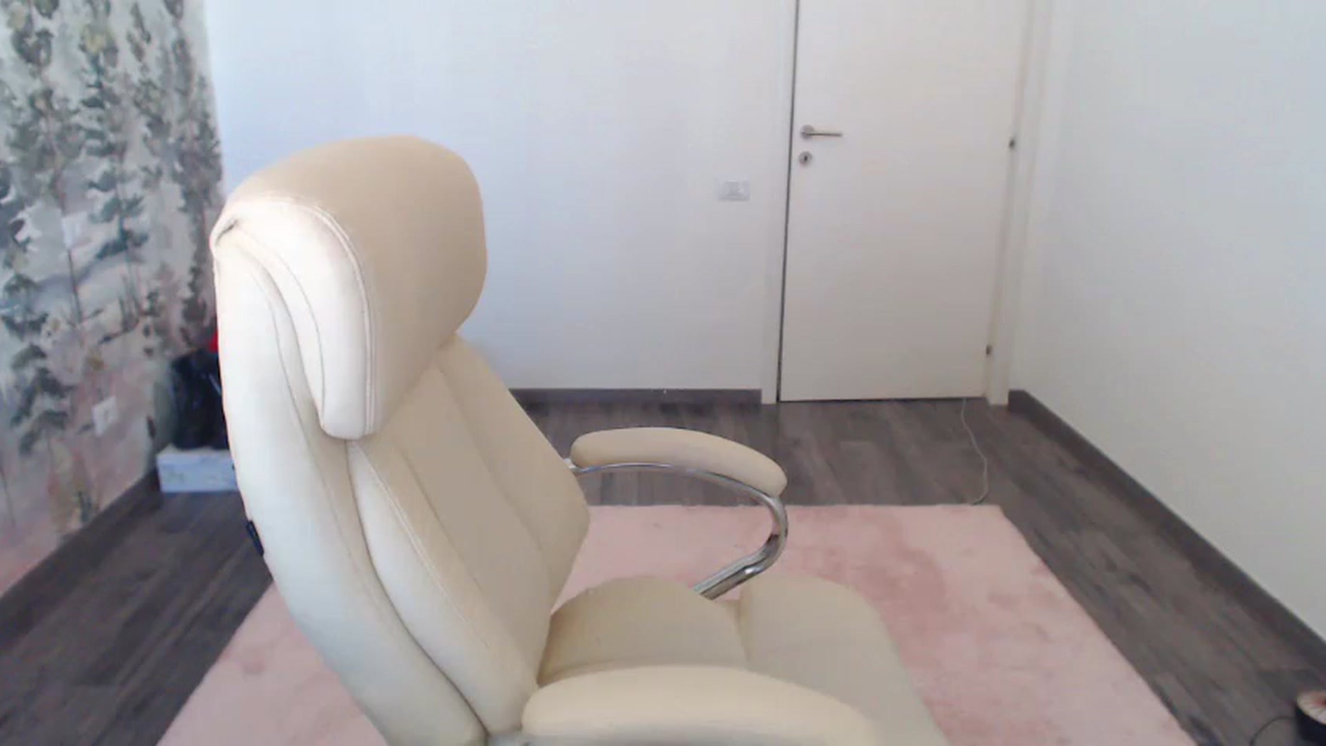 Gallery image thumbnail from NerdyDexter's myfreecams stream on, 04/13/2023, 08:38 image 20 of 20