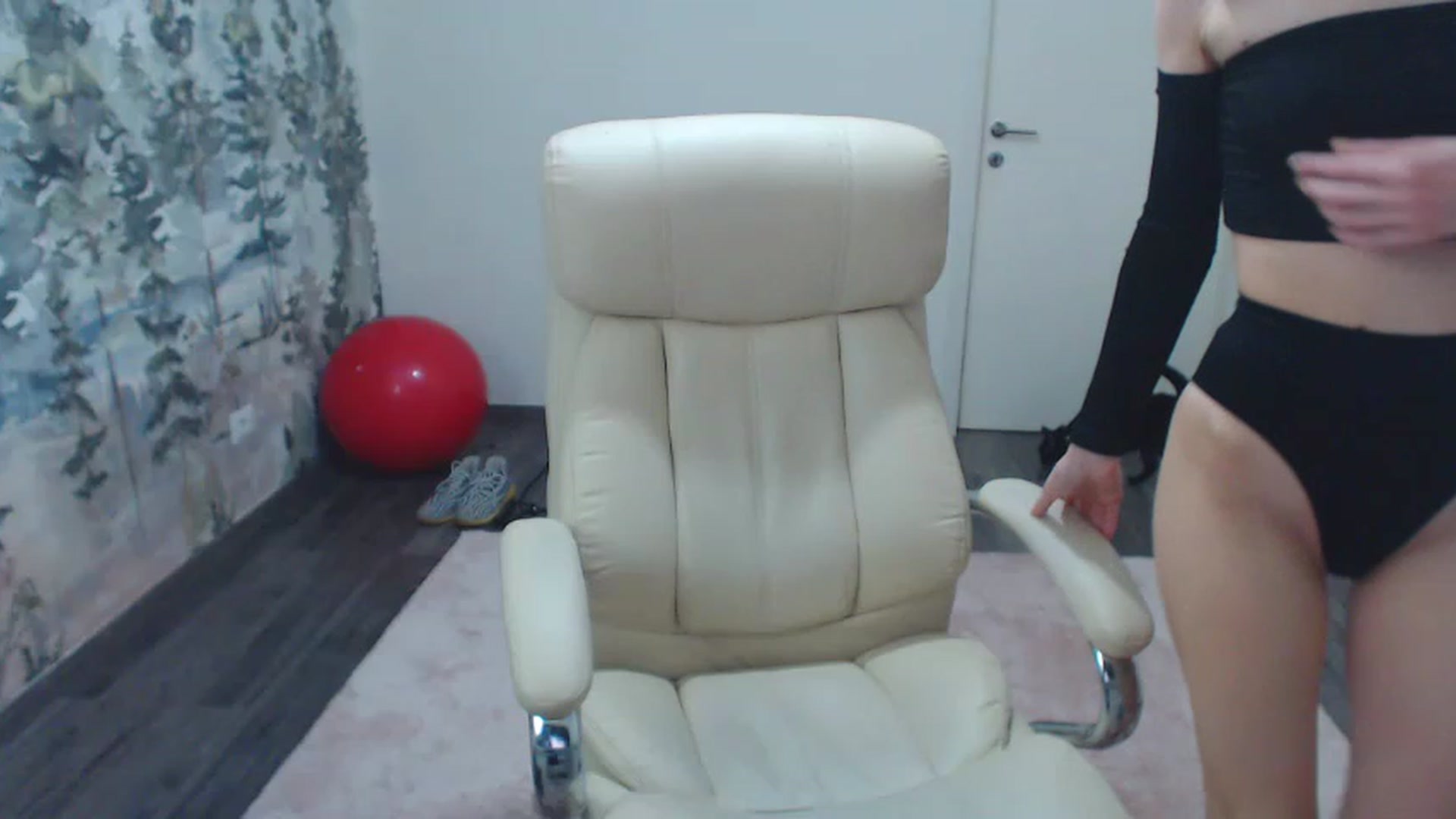 Gallery image thumbnail from NerdyDexter's myfreecams stream on, 05/03/2023, 16:32 image 4 of 20