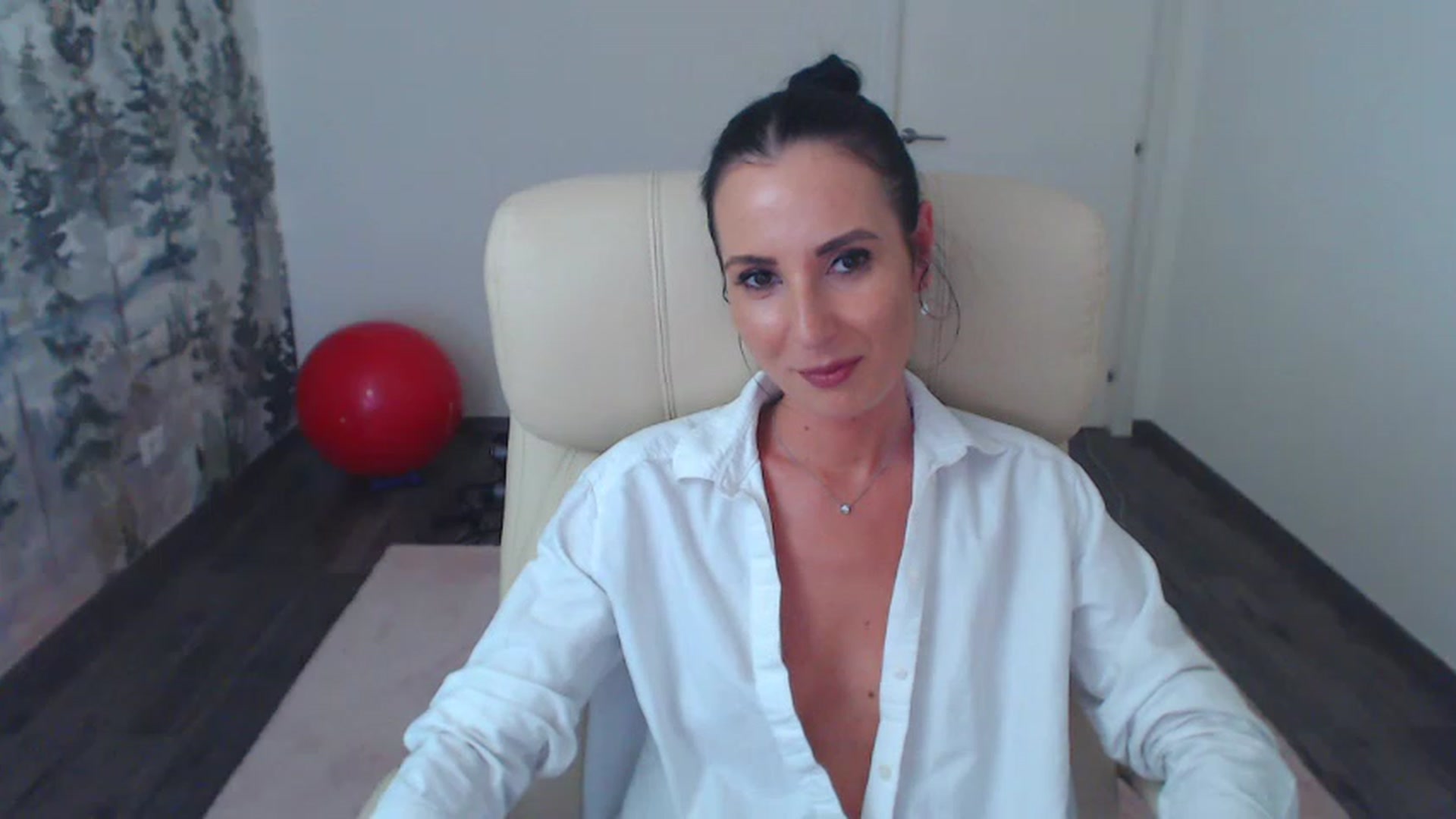 Gallery image thumbnail from NerdyDexter's myfreecams stream on, 06/07/2023, 16:58 image 10 of 20