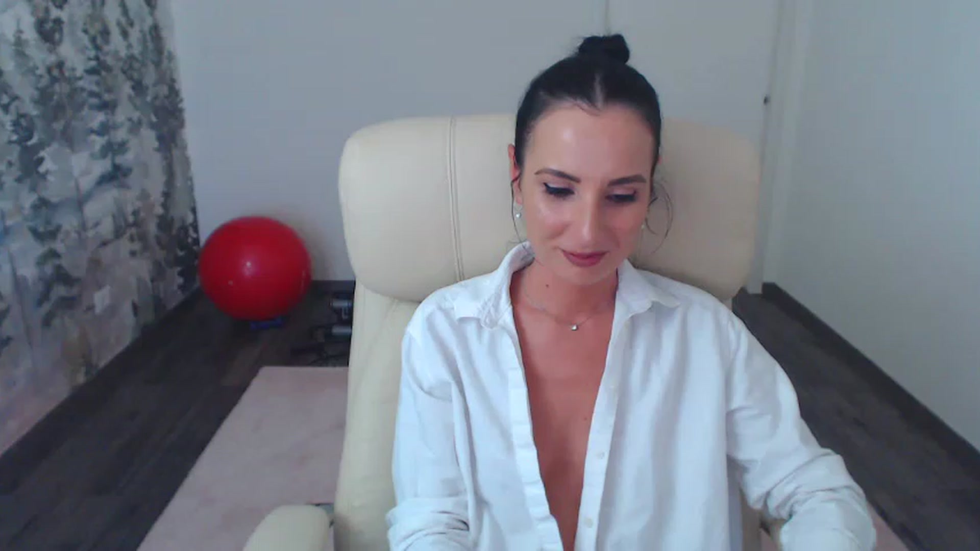 Gallery image thumbnail from NerdyDexter's myfreecams stream on, 06/07/2023, 16:58 image 4 of 20