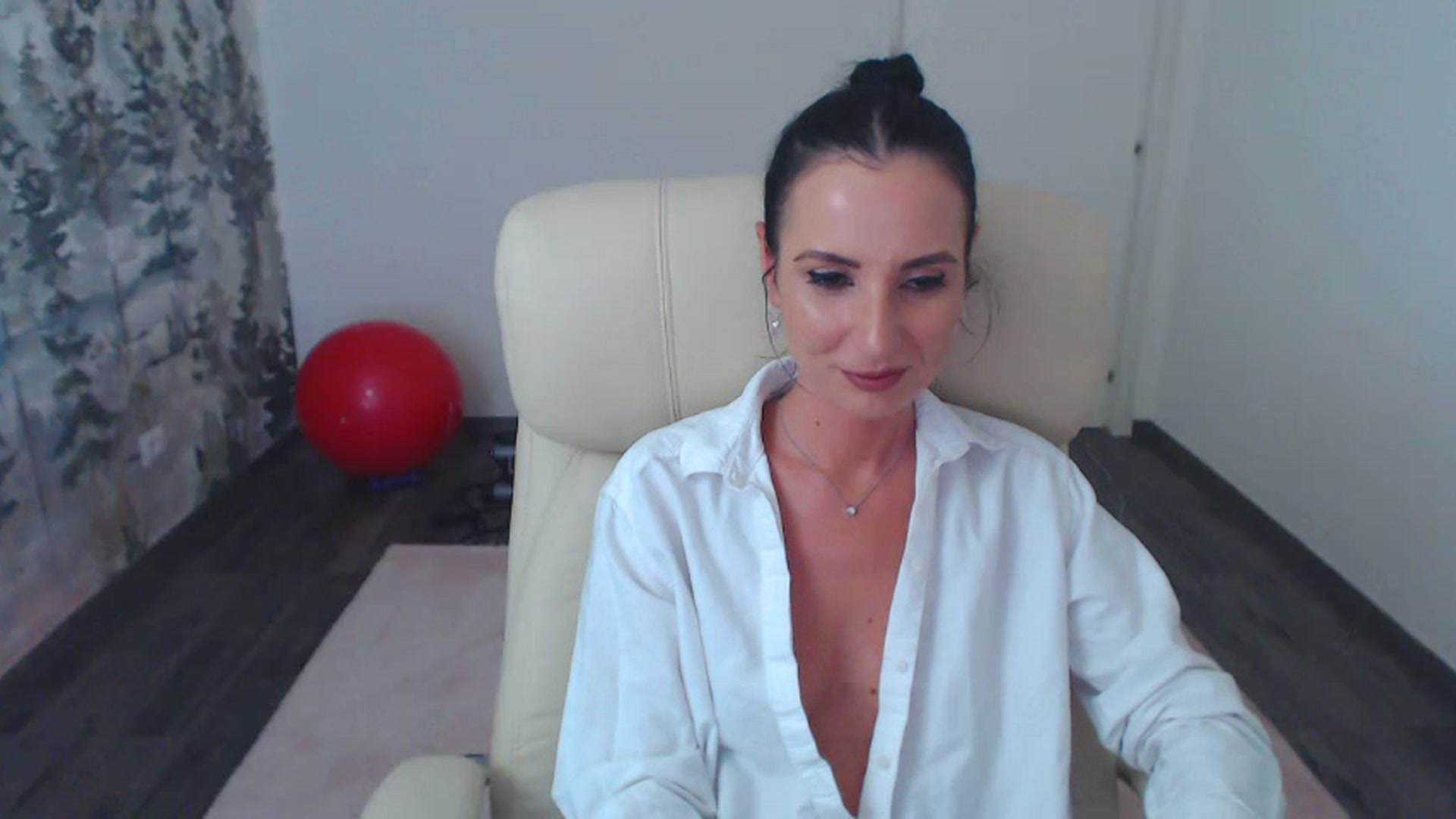 Gallery image thumbnail from NerdyDexter's myfreecams stream on, 06/07/2023, 16:58 image 8 of 20