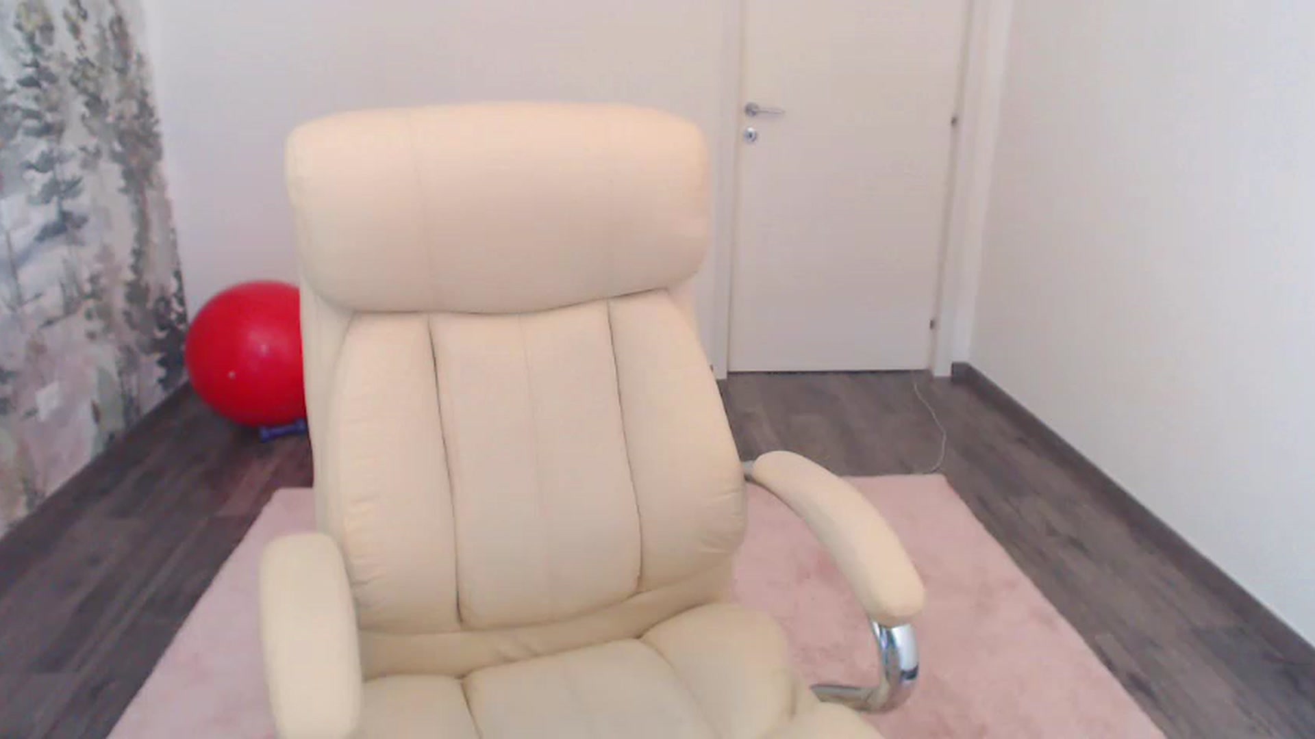 Gallery image thumbnail from NerdyDexter's myfreecams stream on, 06/10/2023, 12:48 image 8 of 20