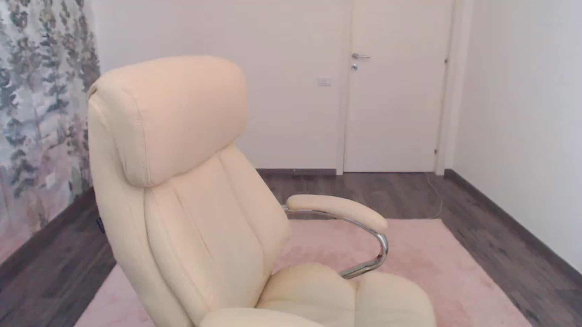 Gallery image thumbnail from NerdyDexter's myfreecams stream on, 06/13/2023, 13:12 image 16 of 20