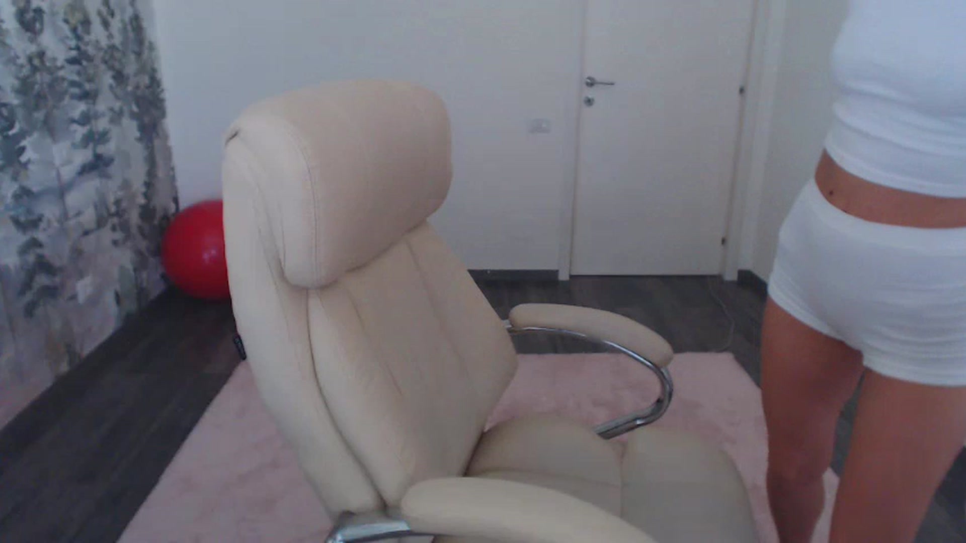 Gallery image thumbnail from NerdyDexter's myfreecams stream on, 06/14/2023, 14:03 image 11 of 20