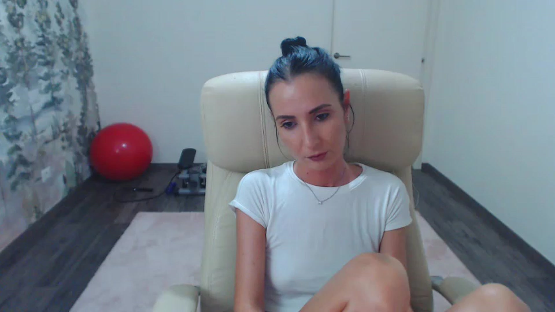 Gallery image thumbnail from NerdyDexter's myfreecams stream on, 06/16/2023, 18:30 image 19 of 20