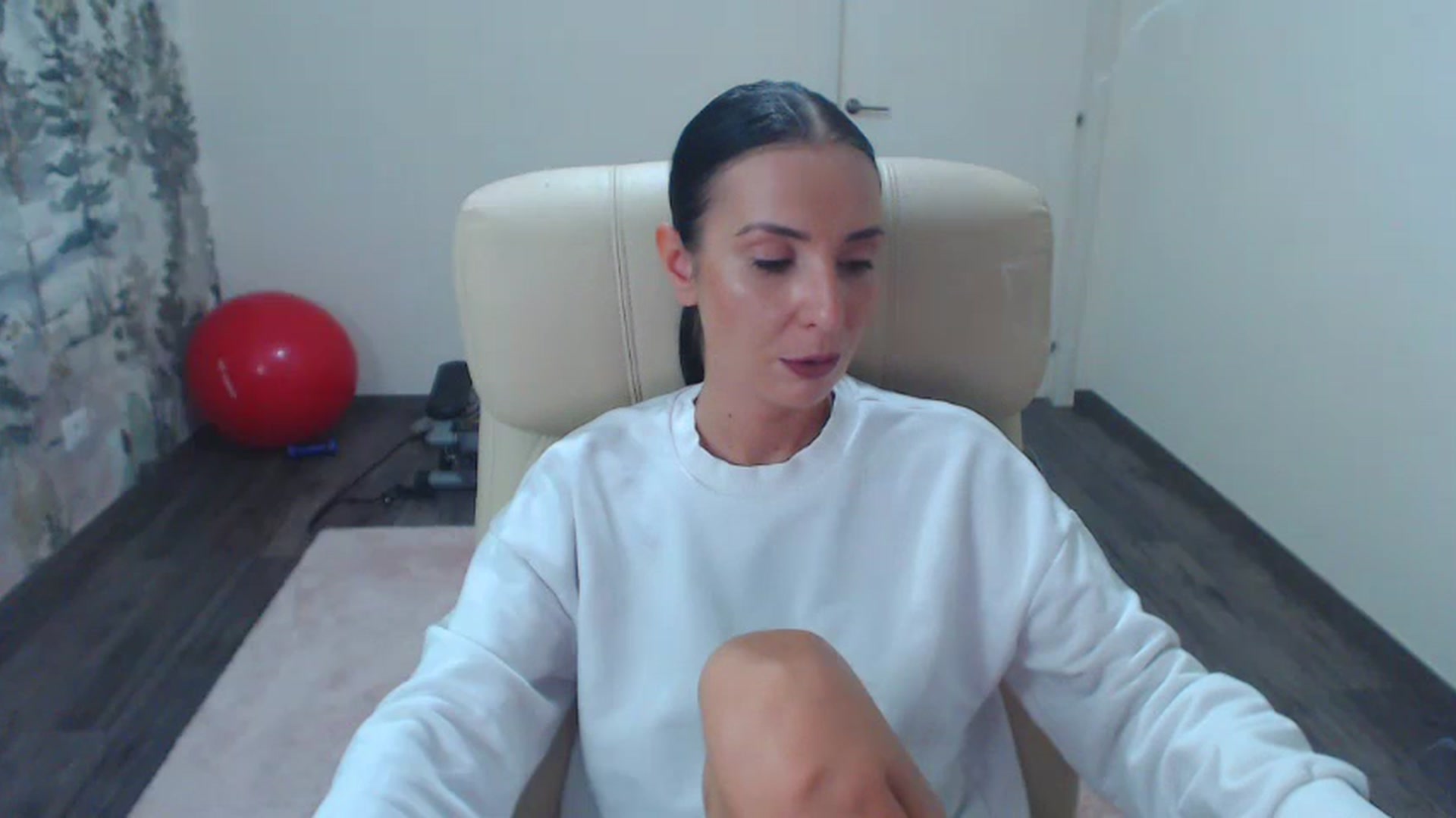 Gallery image thumbnail from NerdyDexter's myfreecams stream on, 09/05/2023, 17:27 image 14 of 20