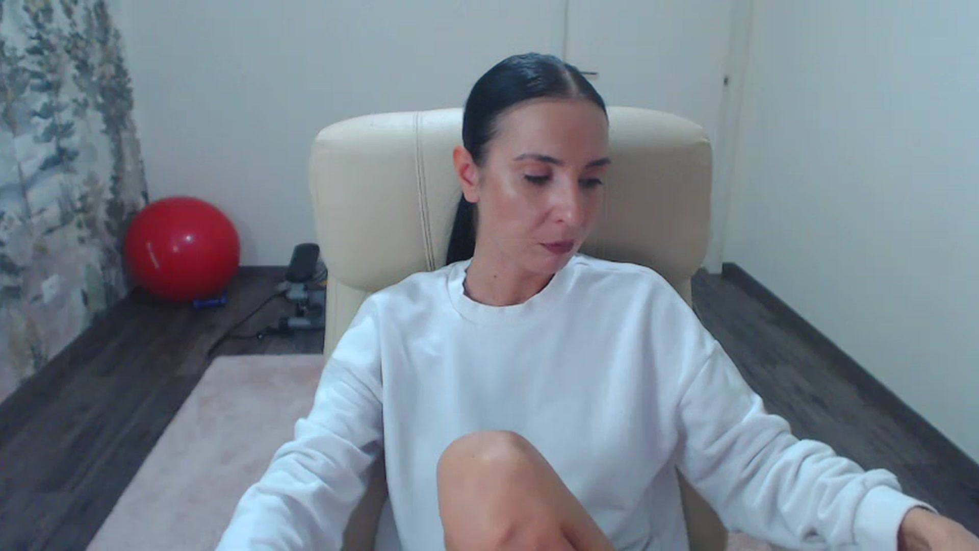 Gallery image thumbnail from NerdyDexter's myfreecams stream on, 09/05/2023, 17:27 image 13 of 20