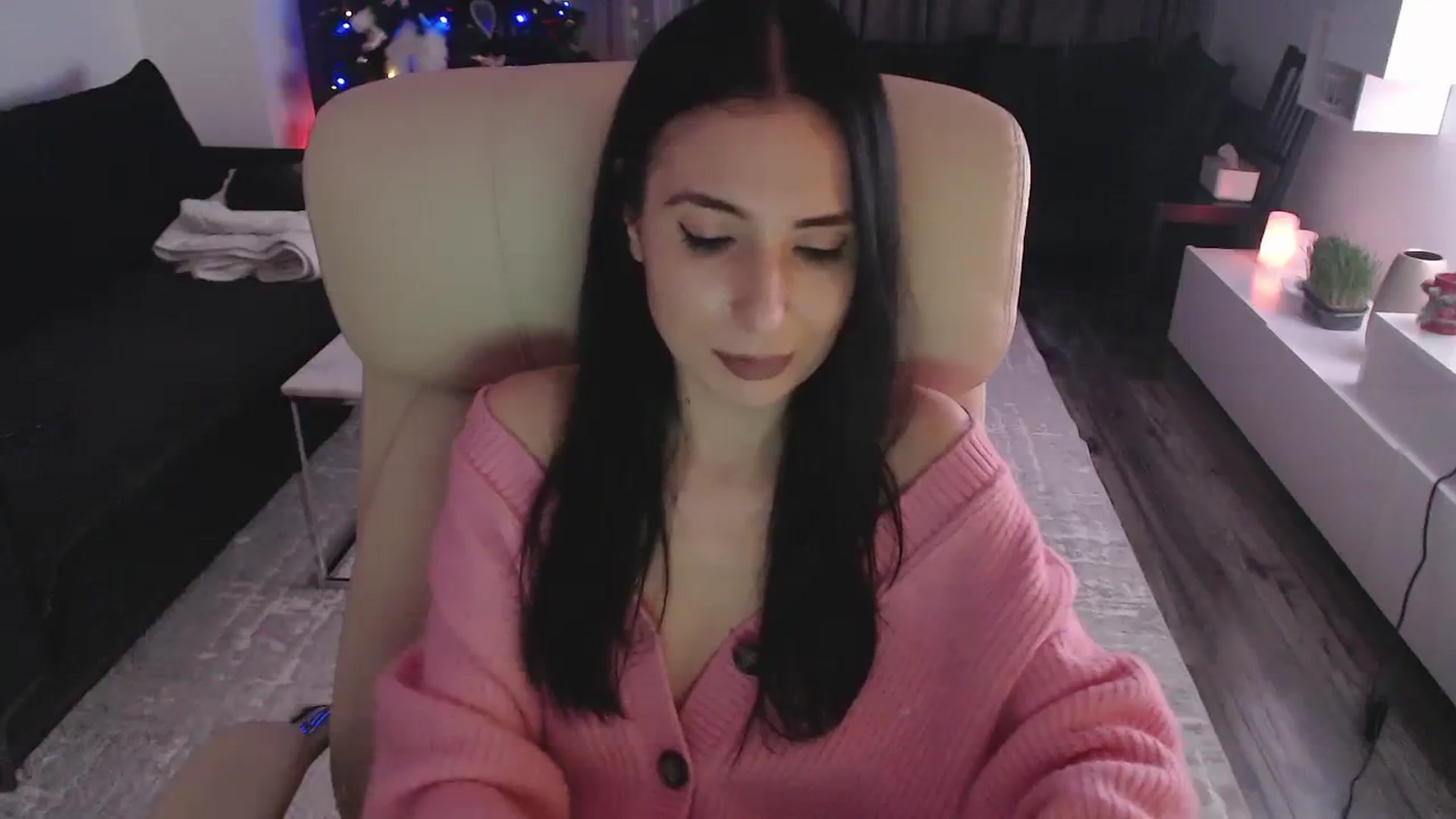 Gallery image thumbnail from NerdyDexter's myfreecams stream on, 12/22/2023, 19:42 image 10 of 20