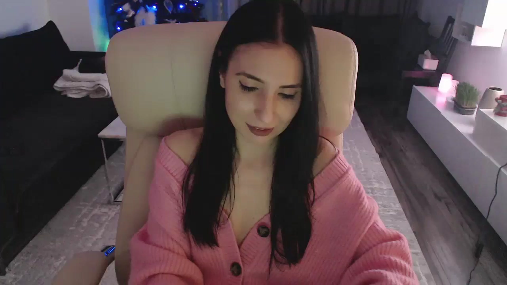 Gallery image thumbnail from NerdyDexter's myfreecams stream on, 12/22/2023, 19:42 image 9 of 20