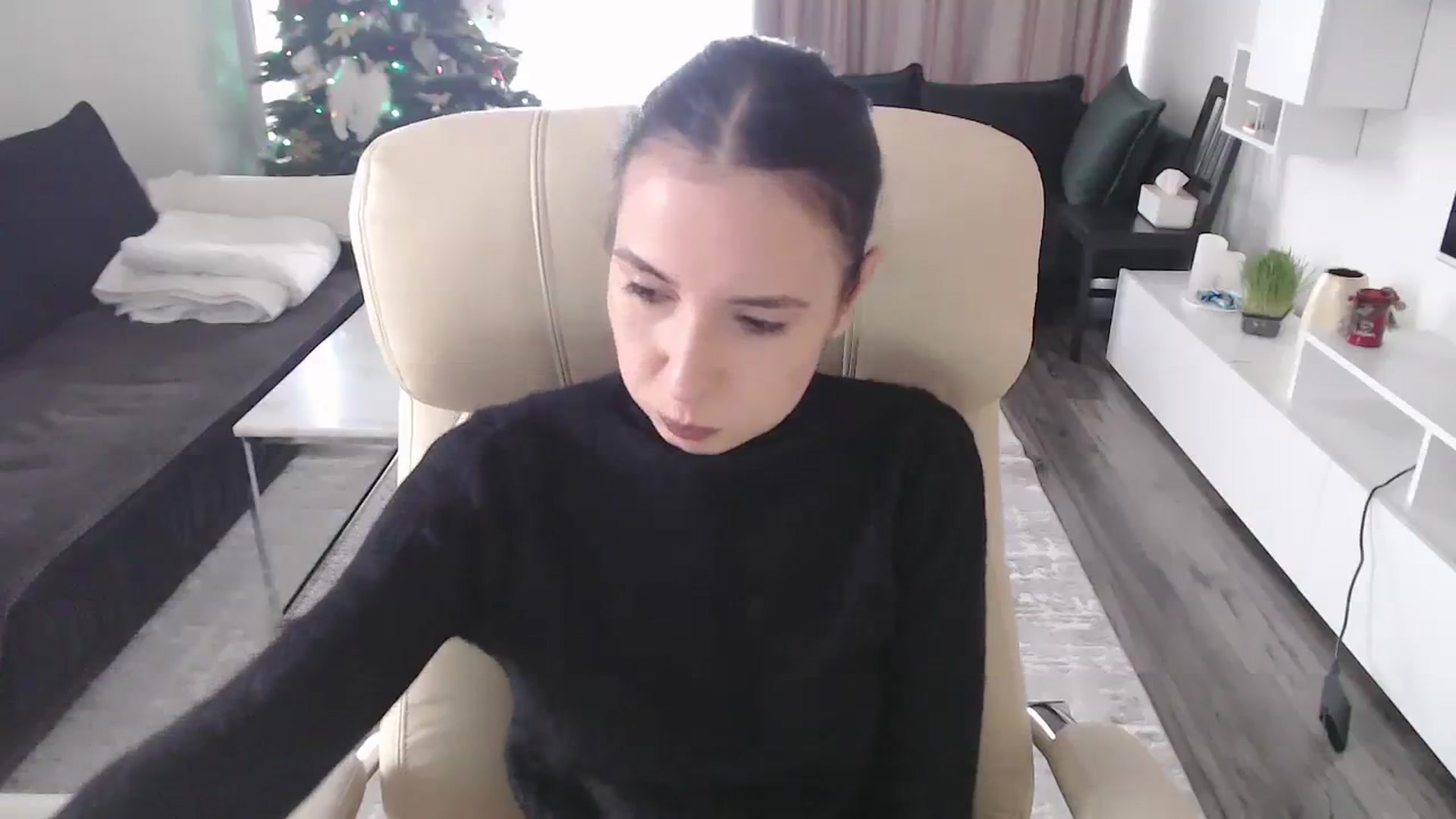 Gallery image thumbnail from NerdyDexter's myfreecams stream on, 12/23/2023, 09:43 image 18 of 20