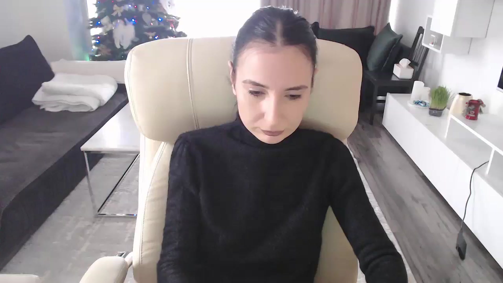 Gallery image thumbnail from NerdyDexter's myfreecams stream on, 12/23/2023, 09:43 image 17 of 20