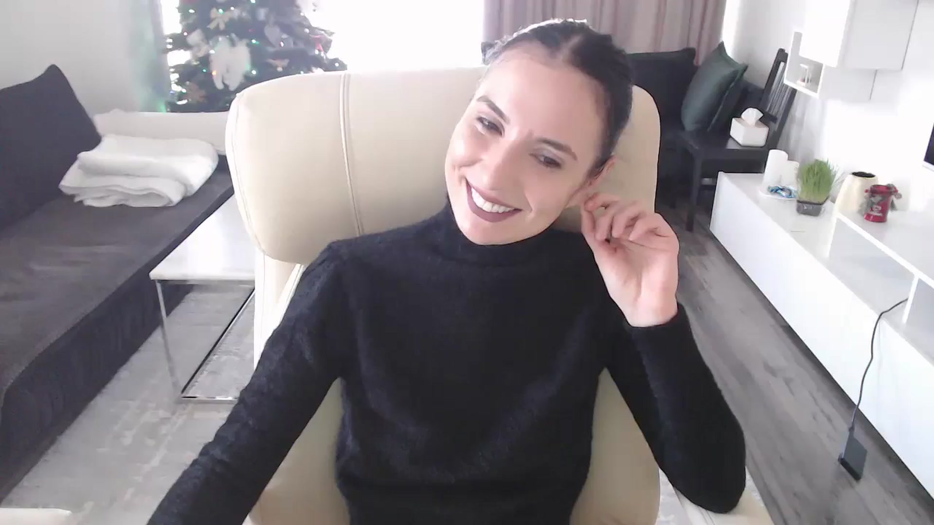 Gallery image thumbnail from NerdyDexter's myfreecams stream on, 12/23/2023, 11:07 image 6 of 20