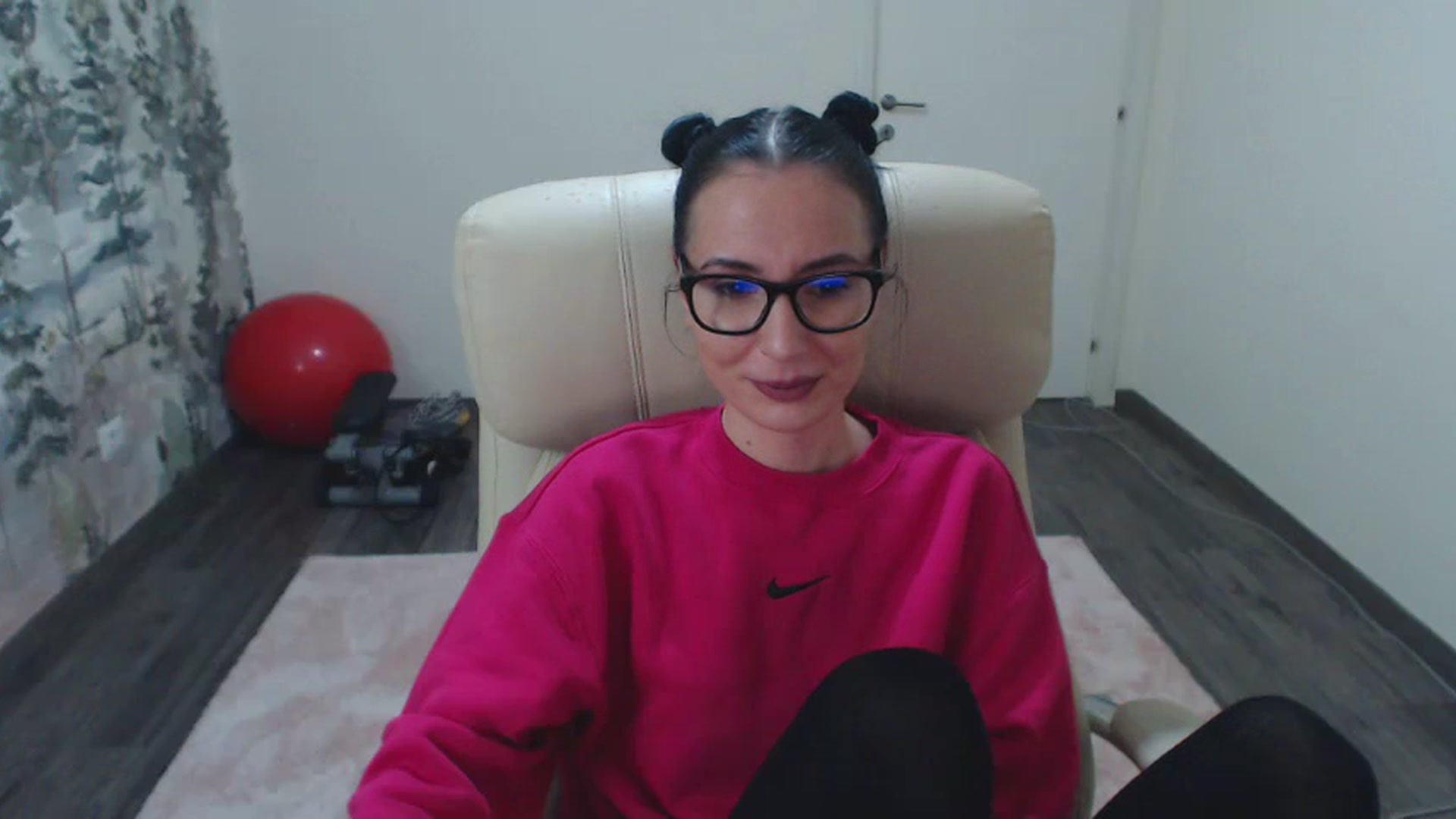 Gallery image thumbnail from NerdyDexter's myfreecams stream on, 01/12/2024, 19:07 image 12 of 20